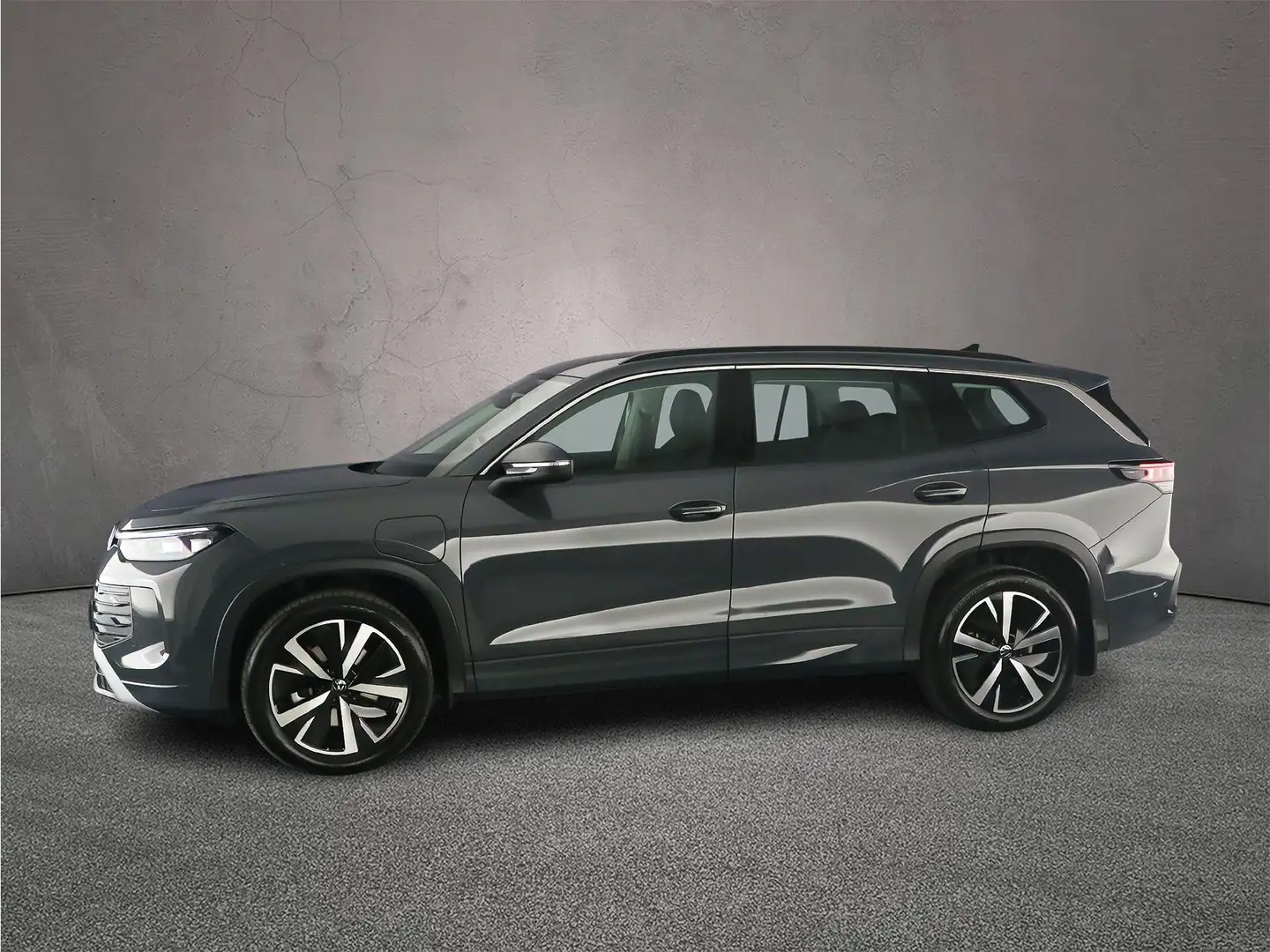 Volkswagen Tayron Life Edition 1.5 TSI eHybrid 204pk DSG Automaat Ad Gris - 2