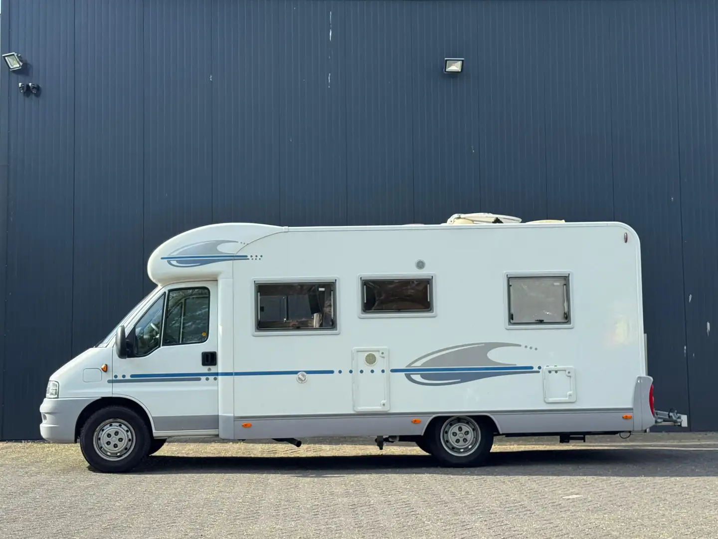 Adria Coral 650 SP Fiat Ducato 2.8 JTD 128pk 4 Slaa Bianco - 2