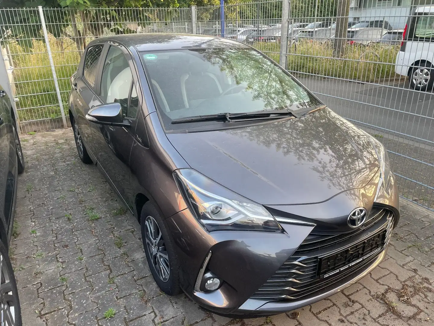 Toyota Yaris Y20 Club Szürke - 1