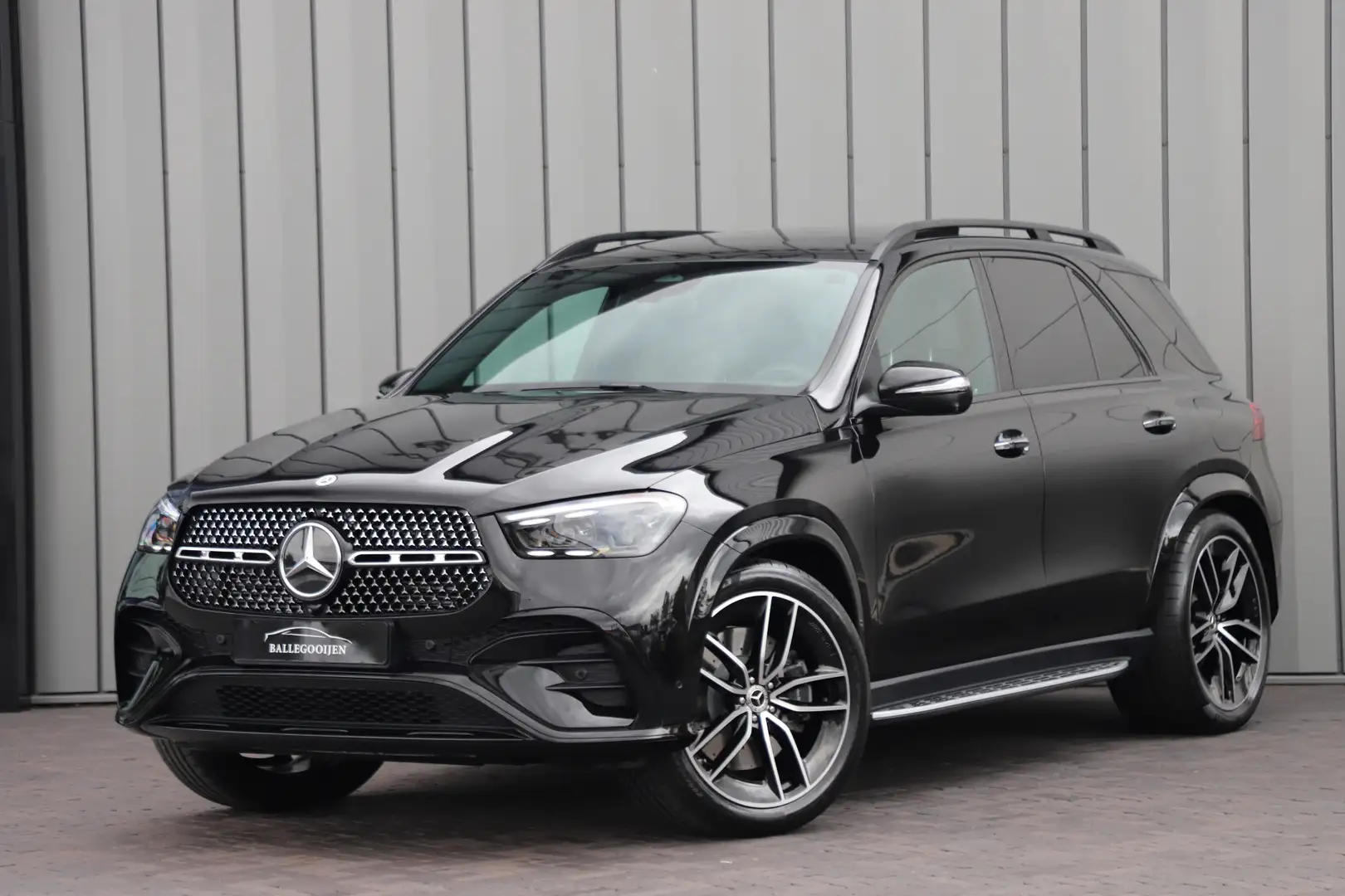 Mercedes-Benz GLE 400 400e AMG 4-Matic 381PK | Luchtering | Keyles-go | Zwart - 1