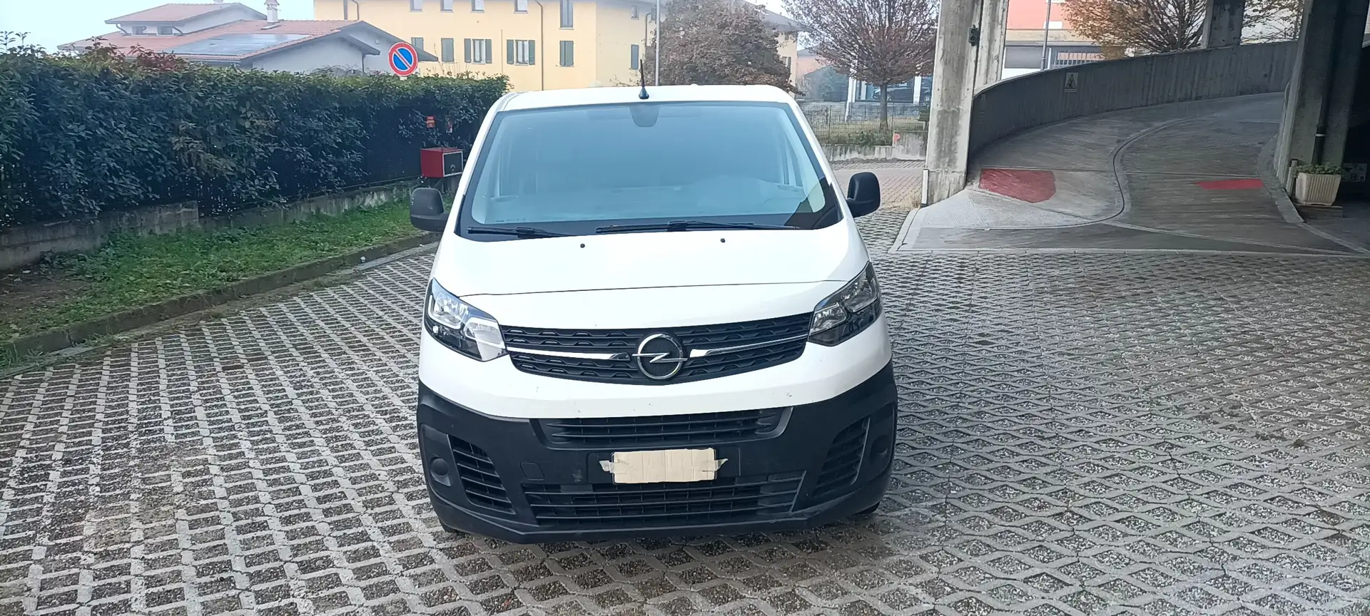Opel Vivaro 2.0 DIESEL L1H1 145CV N1 Weiß - 1