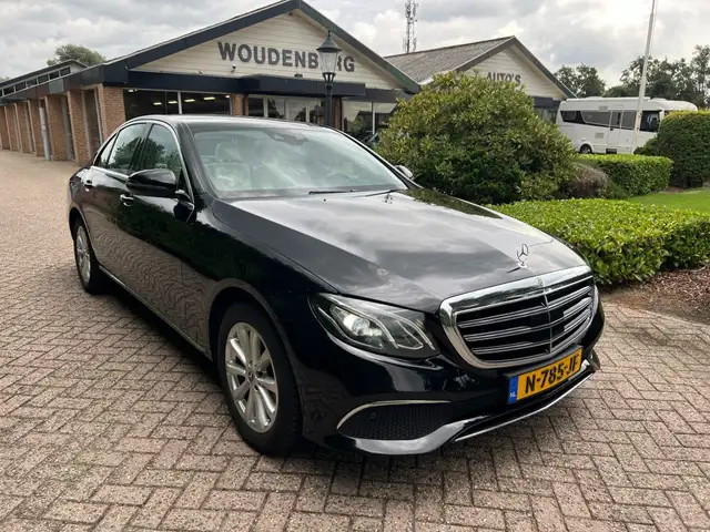 Mercedes-Benz E 200 E 200 d Exclusive ext, Avantg int, Distronic, Sfee