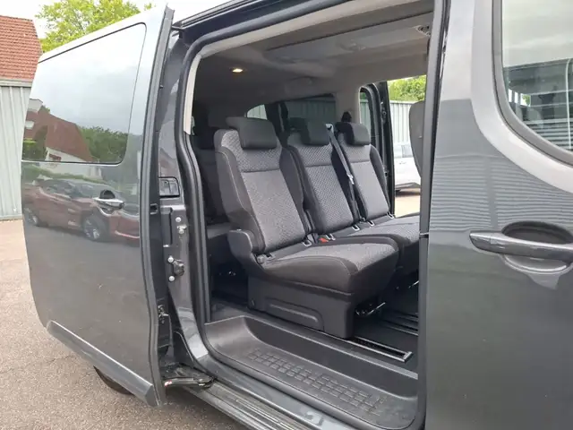 Toyota Proace view 9