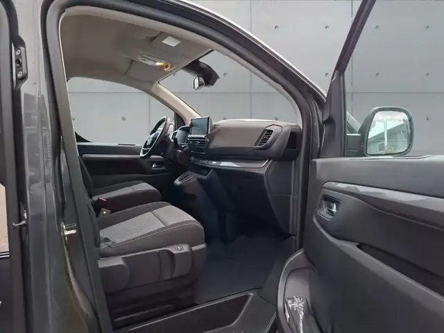 Toyota Proace view 12