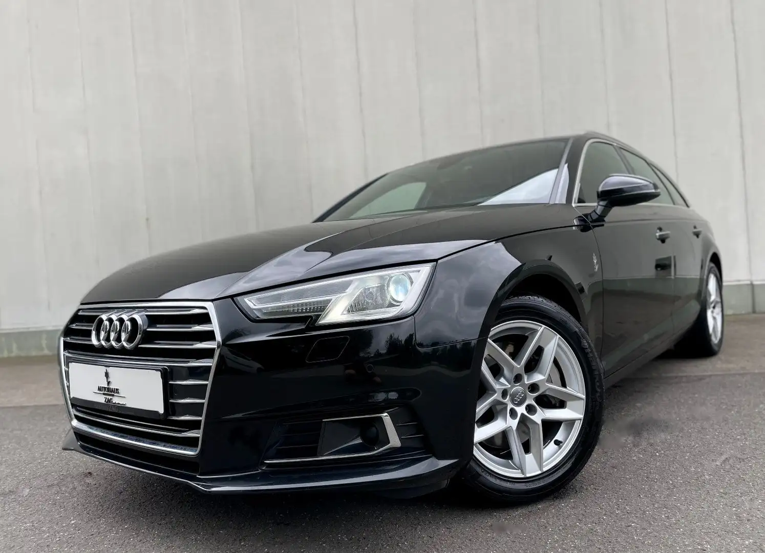 Audi A4 Avant 2.0 TFSI*Bi-XENON*VIRTUAL*ACC*LEDER*AHK Schwarz - 1