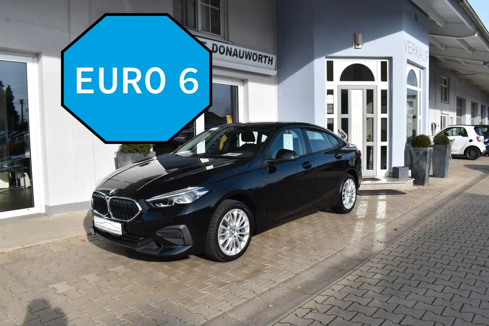 BMW 220i Gran Coupe Aut. Advantage Navi Sitzhzg GRA Noir - 2