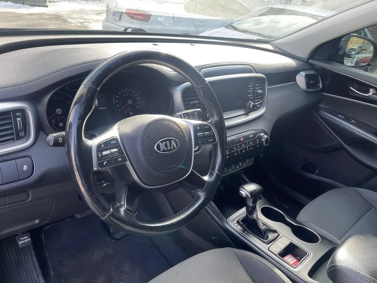 Kia Sorento снимка Kia Sorento