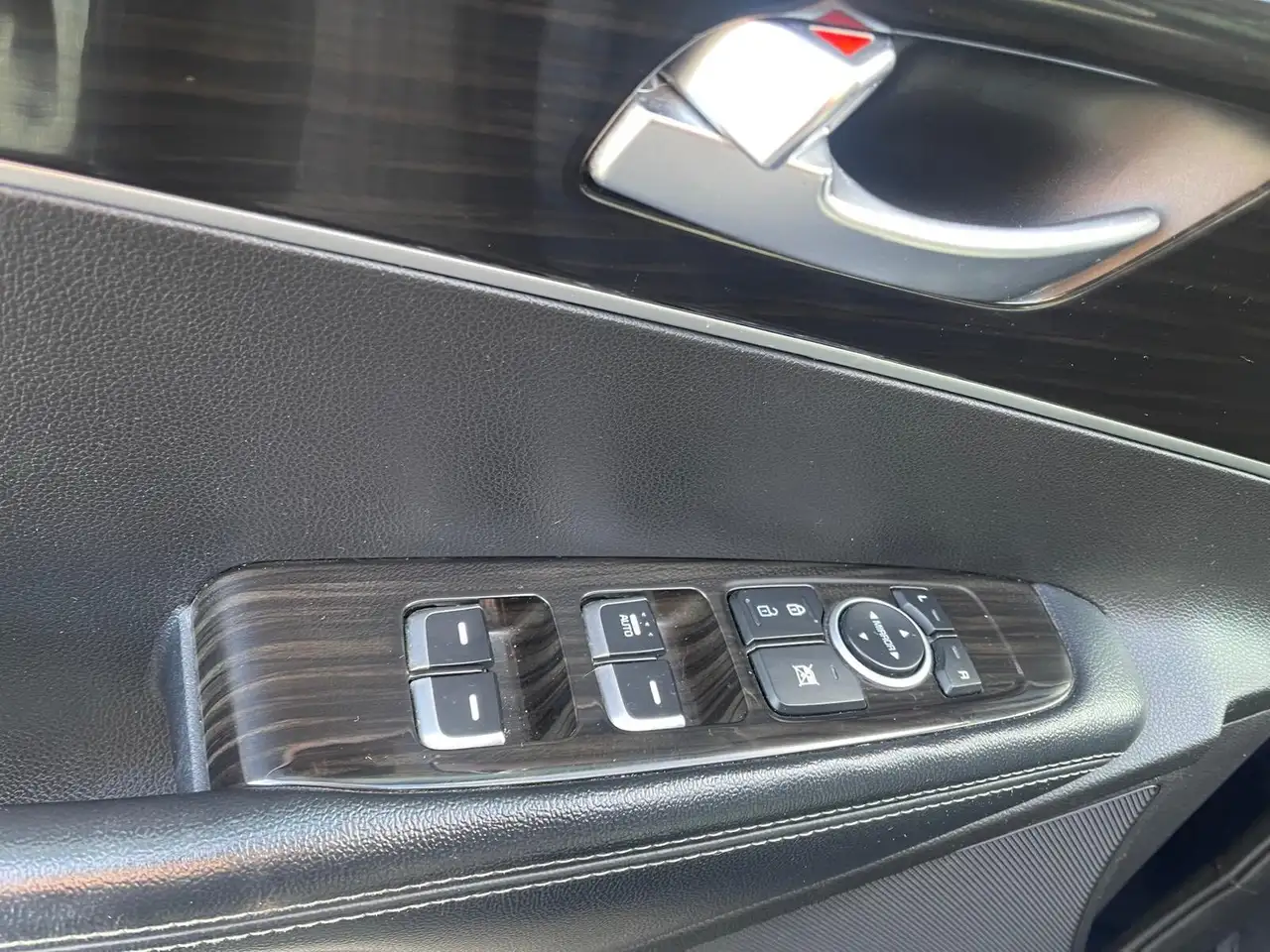Kia Sorento снимка Kia Sorento