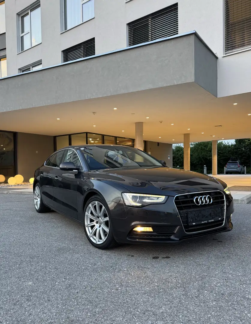Audi A5 SB 2,0 TDI Sportback Grau - 1