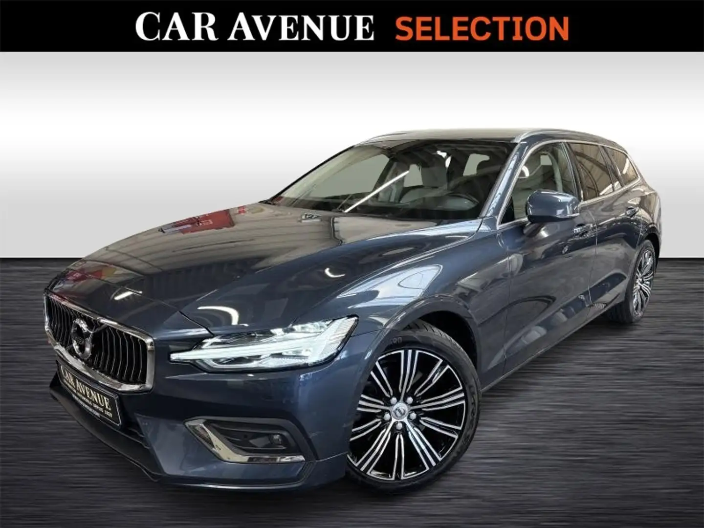 Volvo V60 Cross Country R-Dynamique Mavi - 1