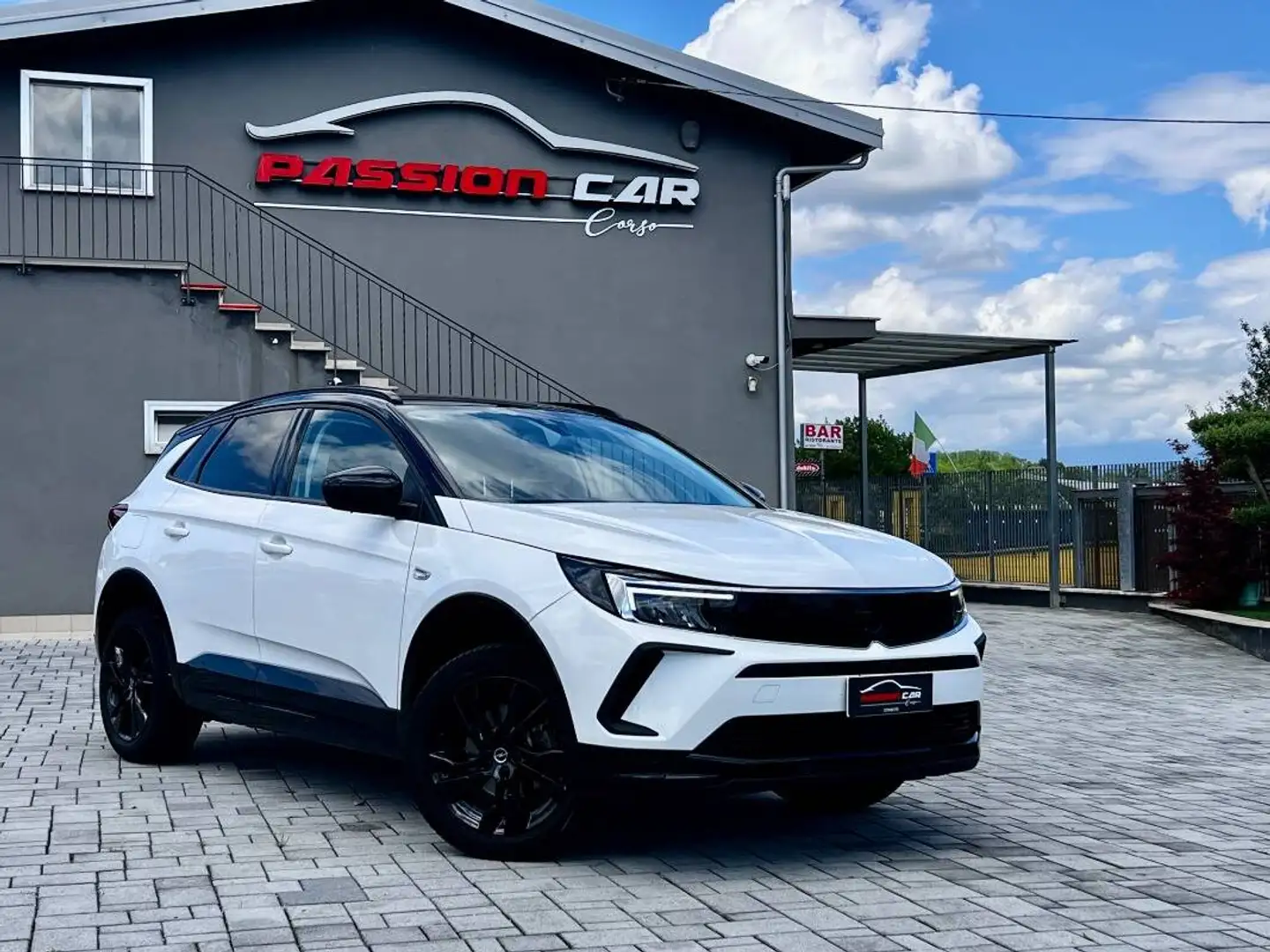 Opel Grandland X 1.5 ecotec GS Line s&s 130cv at8 Blanc - 1