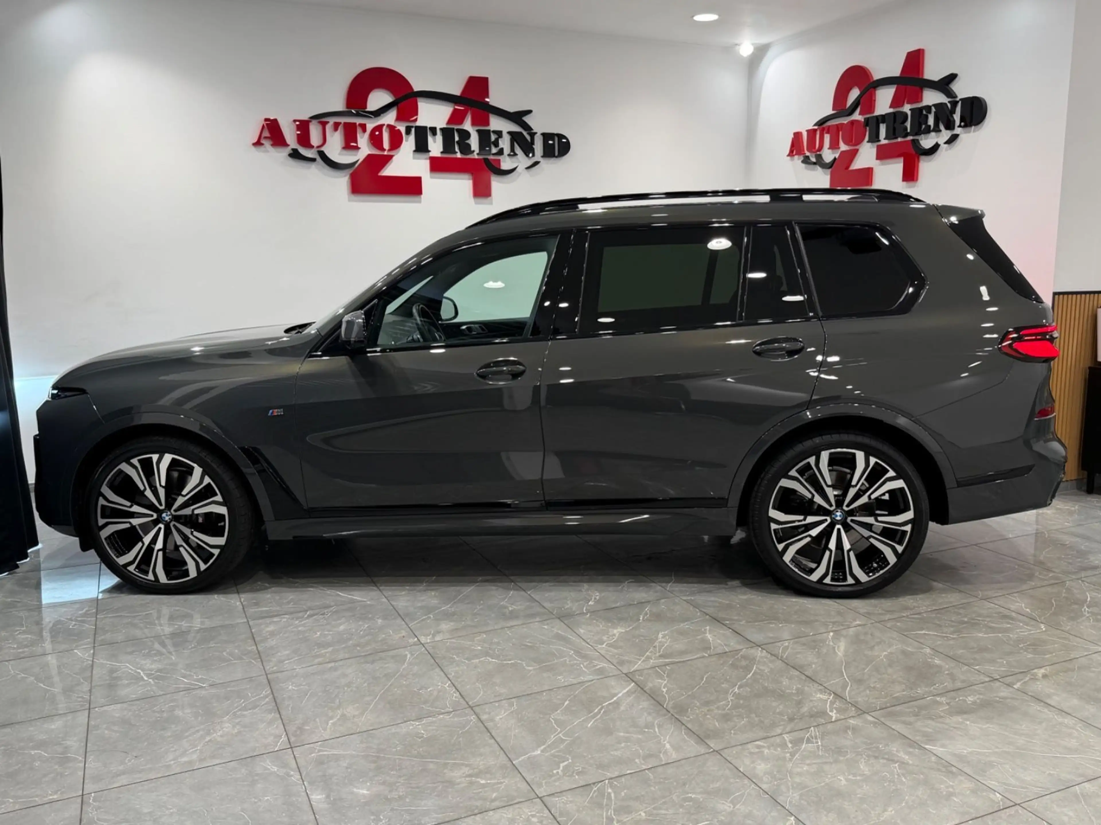 BMW X7 xDrive 40 i M Sport Pro Paket 7-SITZER 1.HAND — photo 10