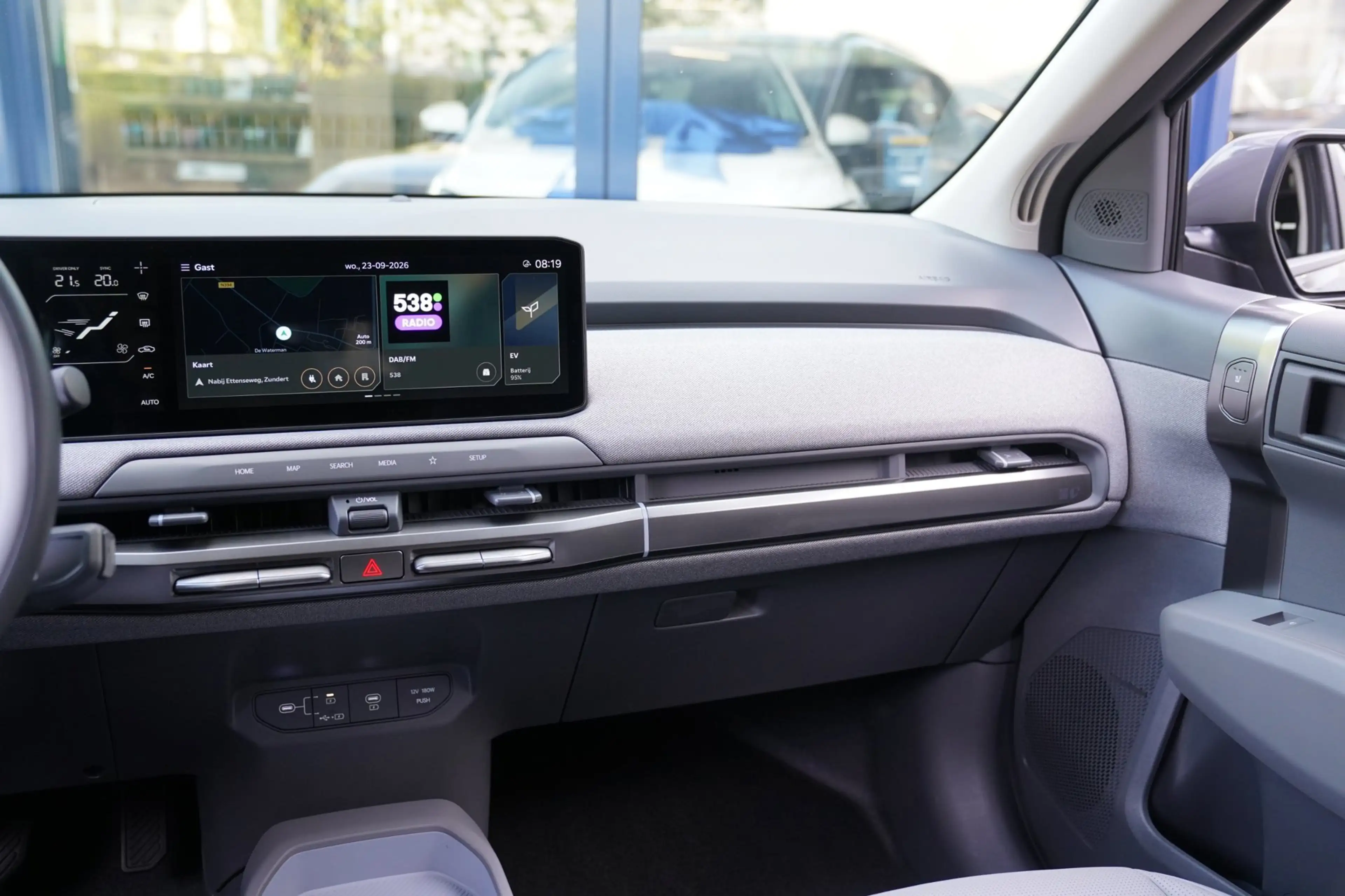 Kia EV3 Plus Advanced 58.3 kWh|Prijs incl. 12 mnd garantie — photo 29