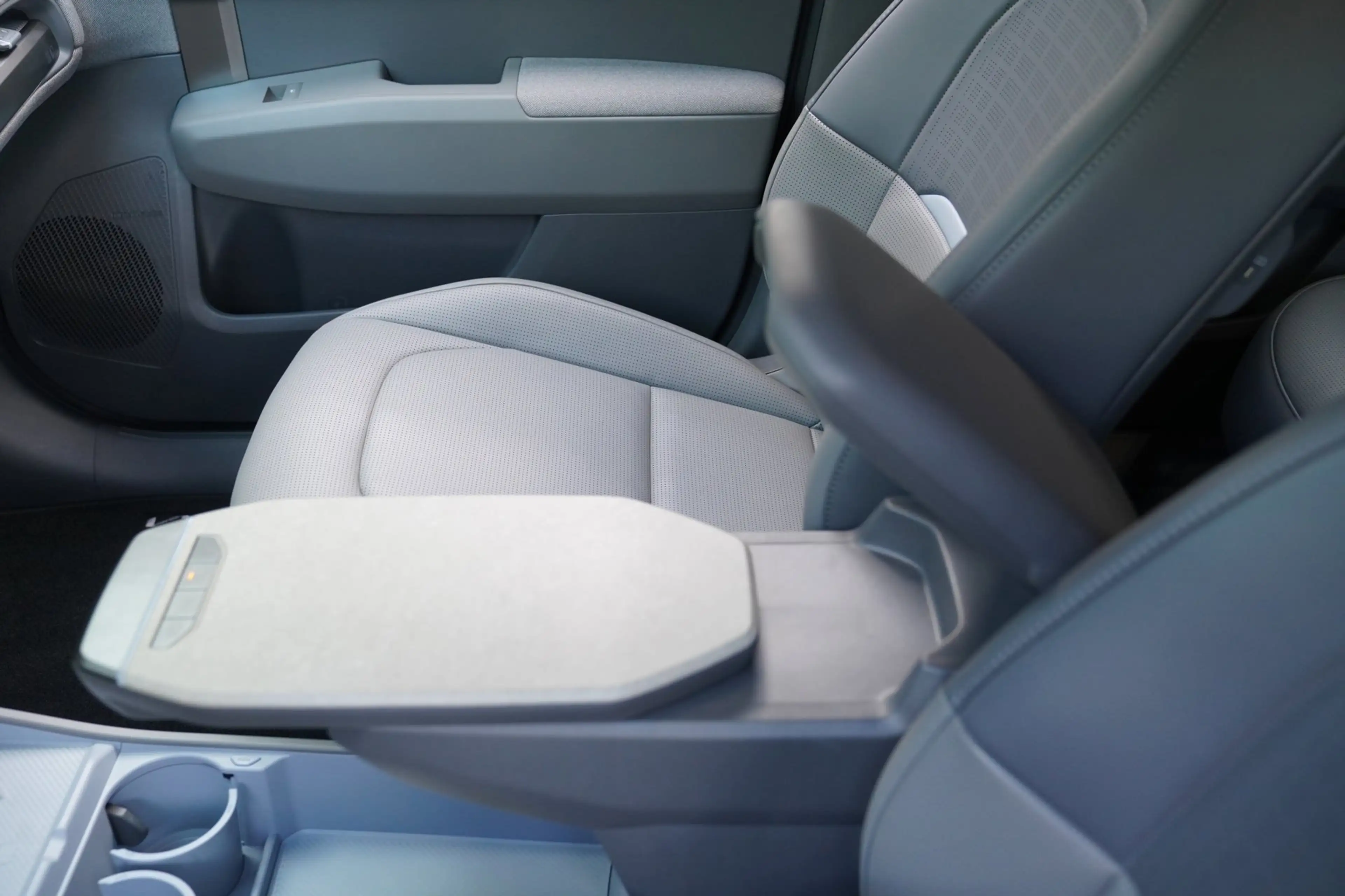 Kia EV3 Plus Advanced 58.3 kWh|Prijs incl. 12 mnd garantie — photo 35