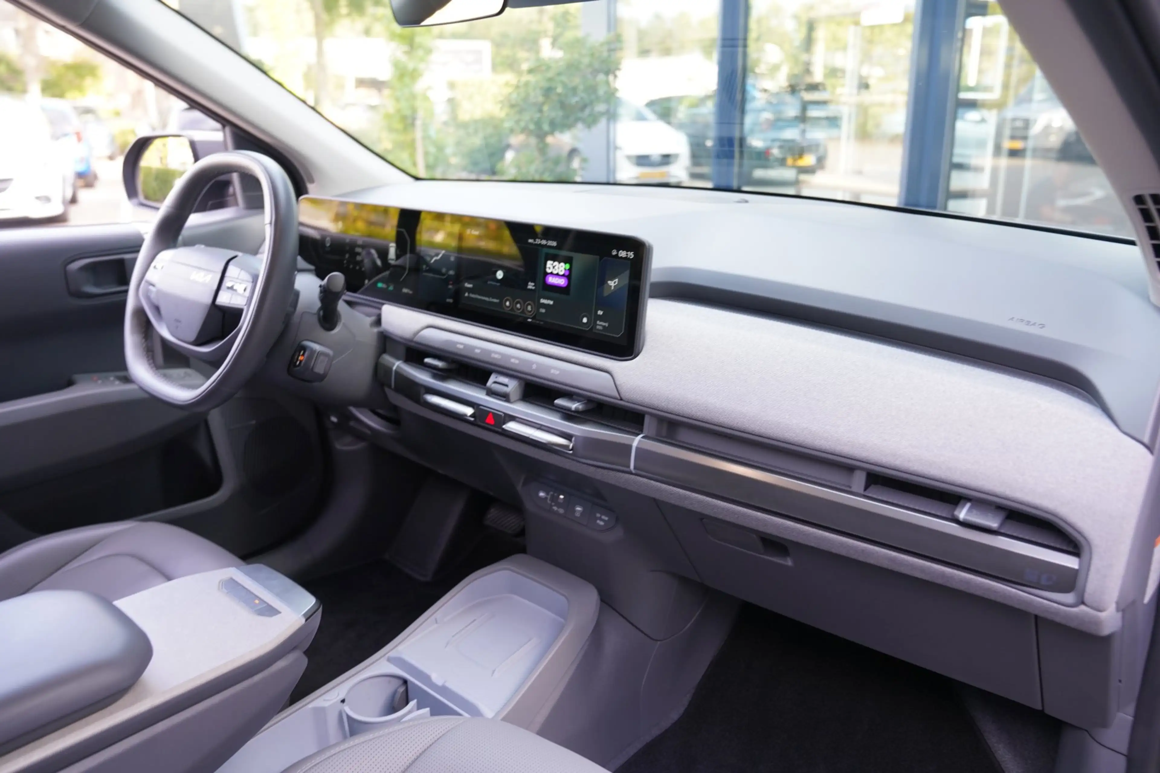 Kia EV3 Plus Advanced 58.3 kWh|Prijs incl. 12 mnd garantie — photo 23