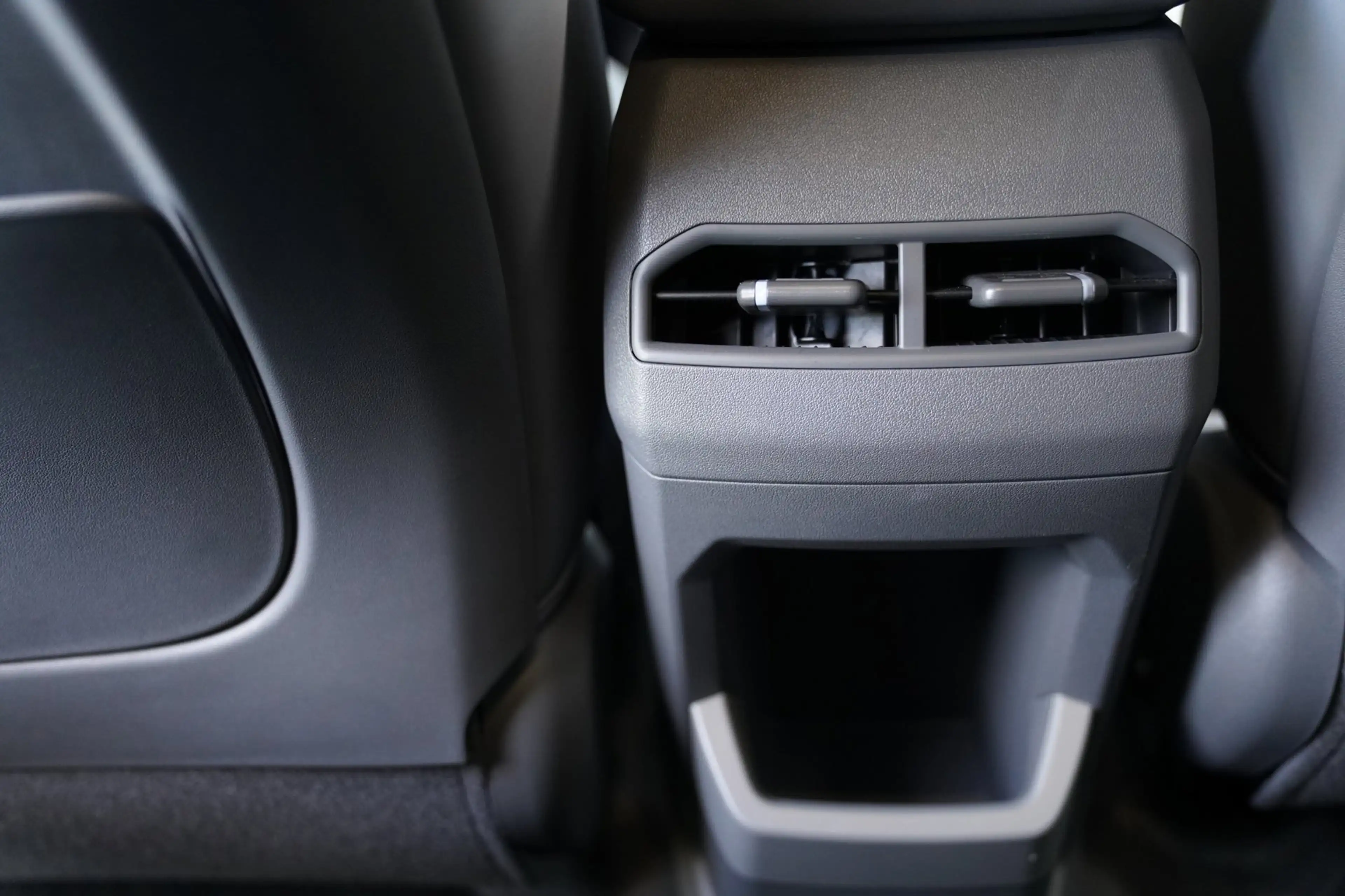 Kia EV3 Plus Advanced 58.3 kWh|Prijs incl. 12 mnd garantie — photo 33