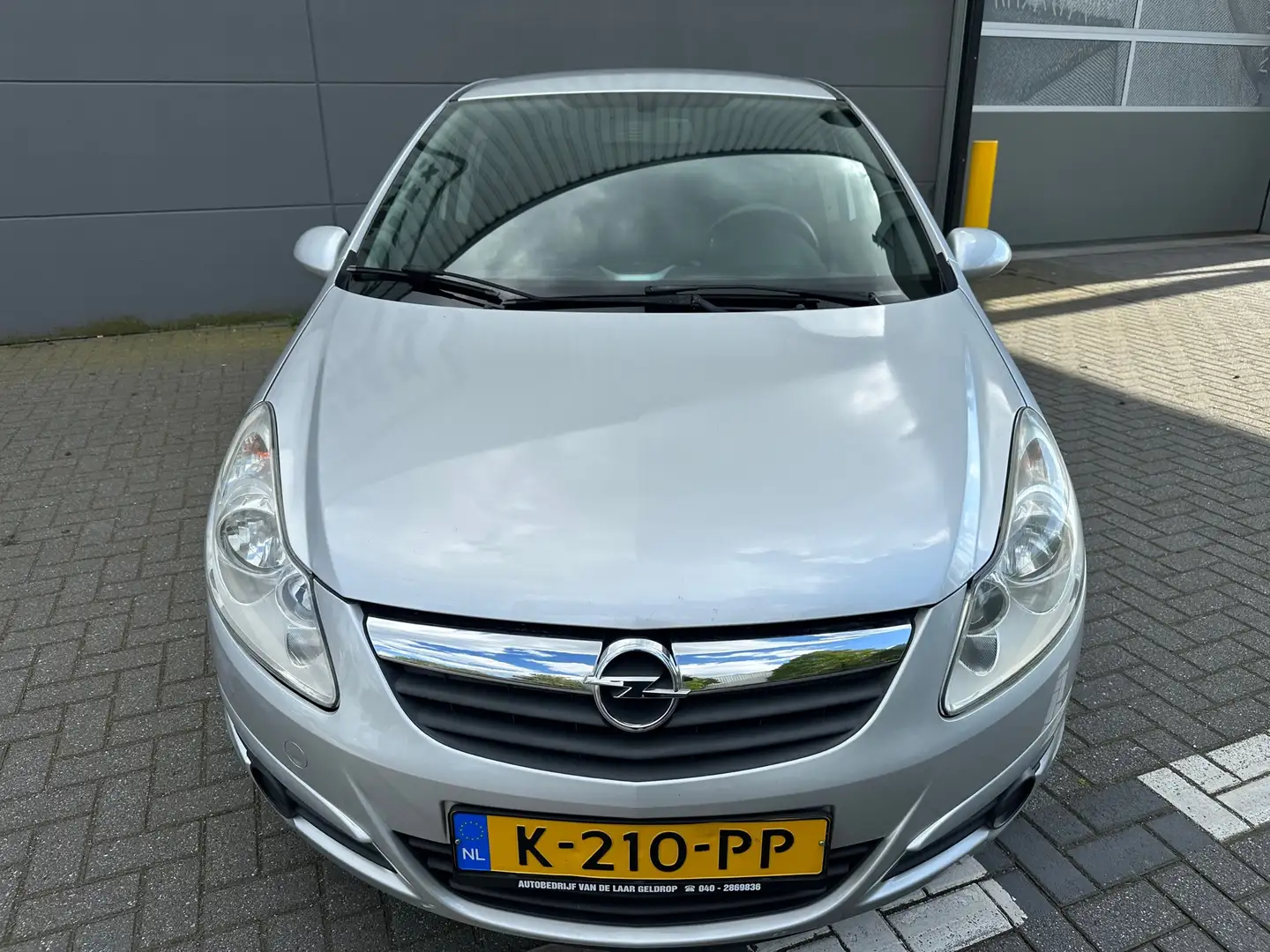 Opel Corsa 1.2-16V Selection*NAVI*APK*NAP*AIRCO*PARK-SENSOREN Grijs - 2