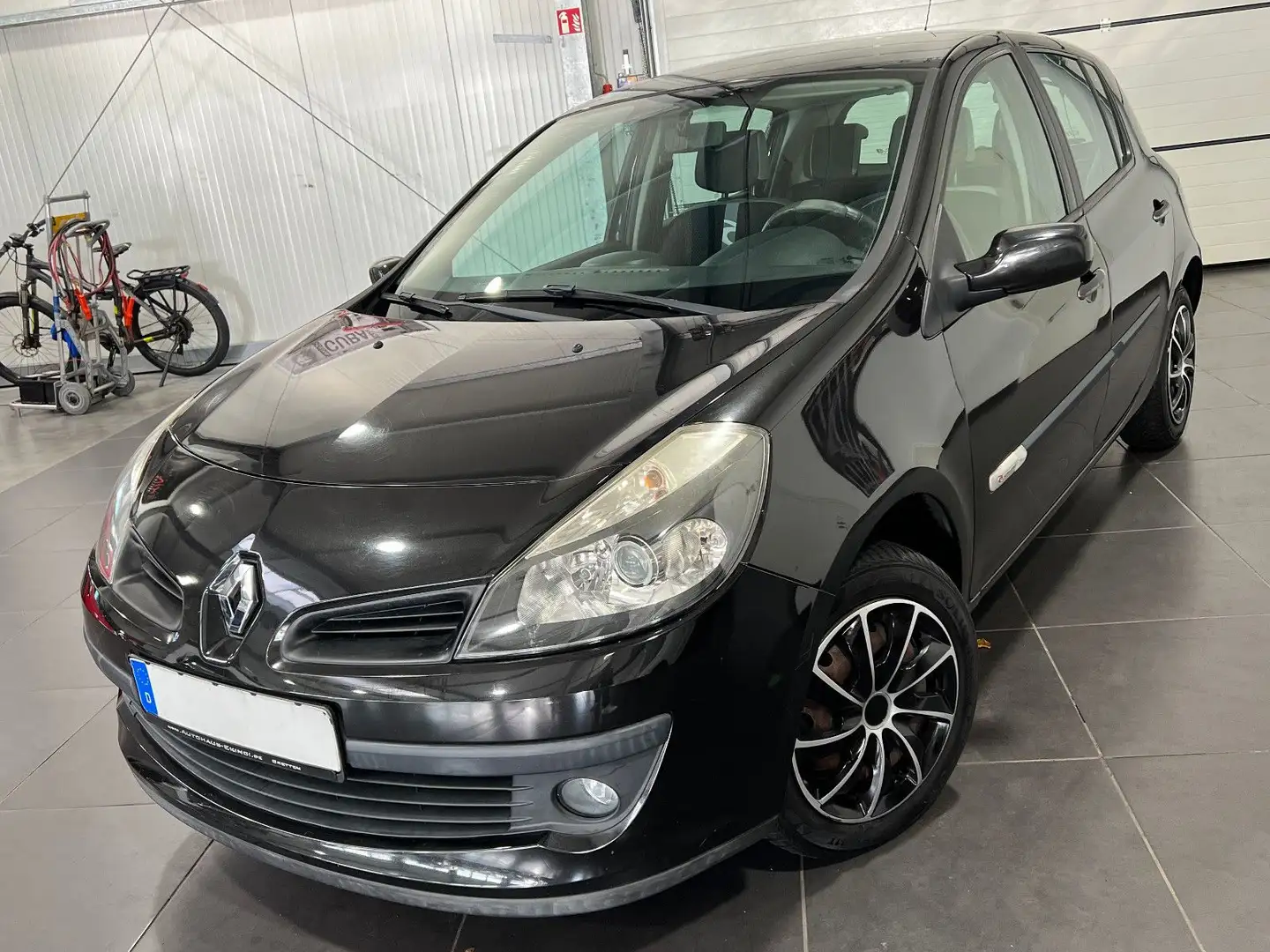 Renault Clio III 1.2 **Klimaanlage*5-Türig*USB** Negro - 1