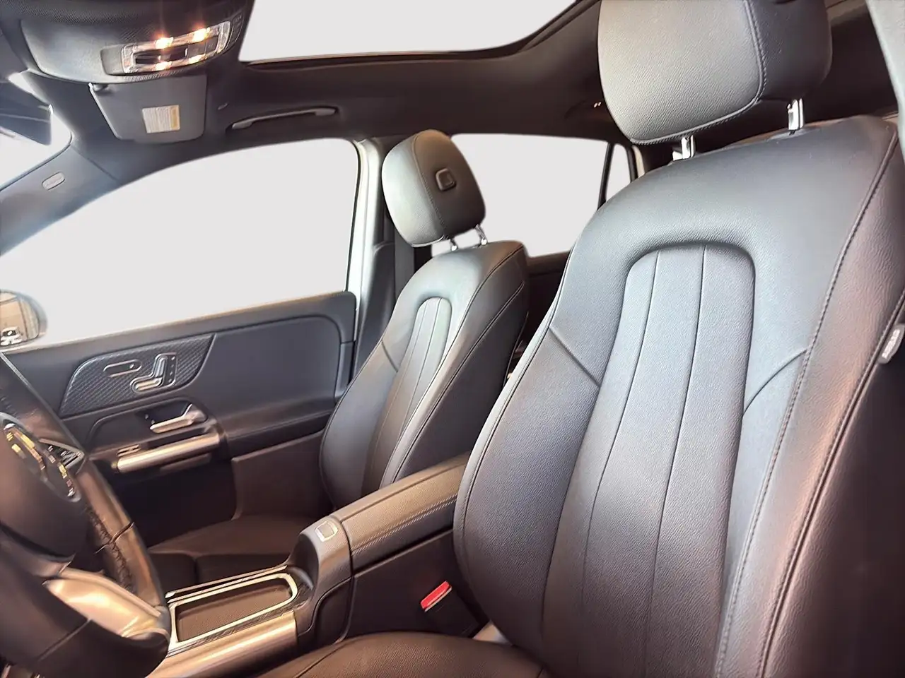 Mercedes-Benz GLA fotografie Mercedes-Benz GLA
