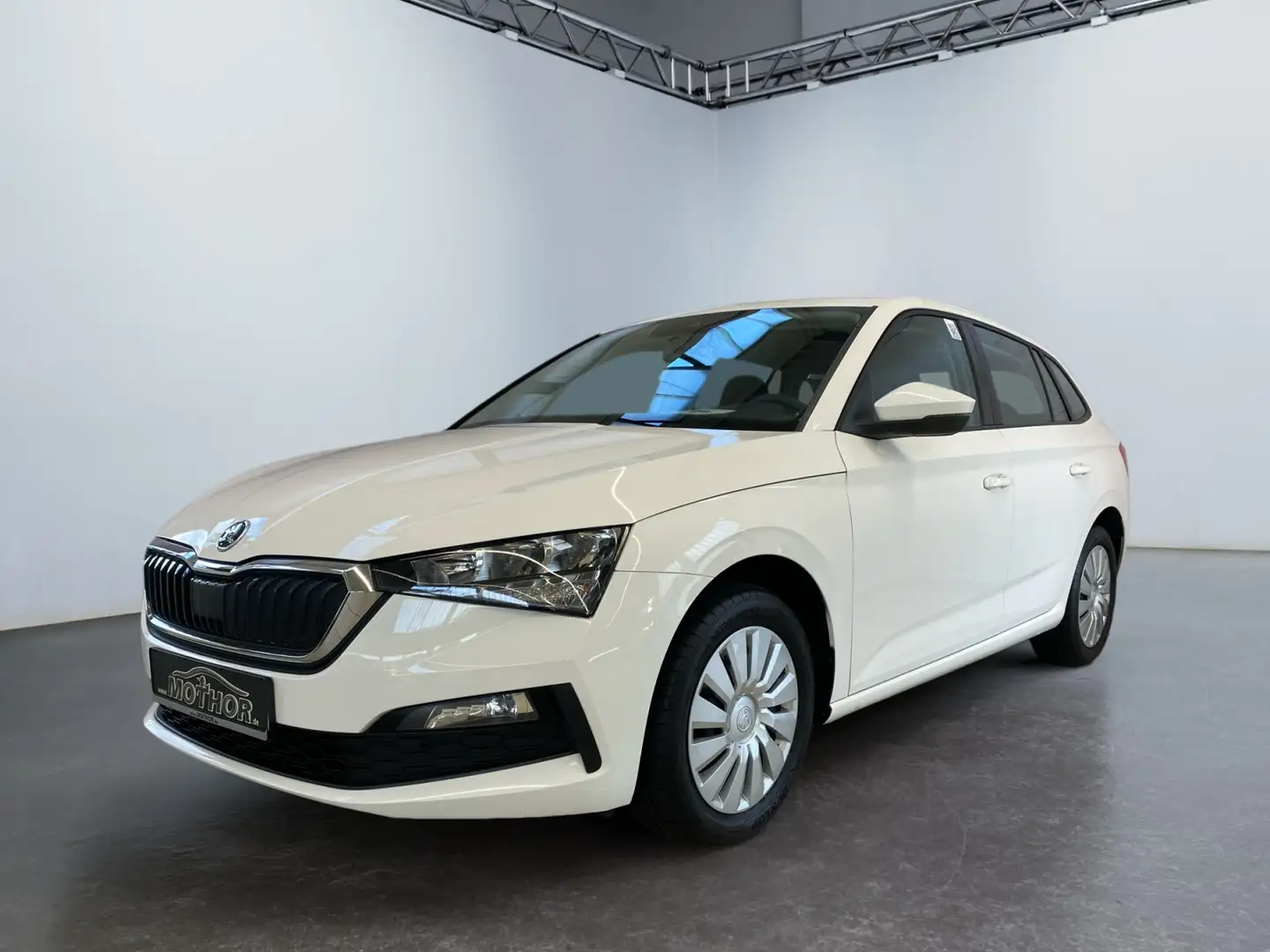 Skoda Scala Cool Plus 1.0 TSI Anhängerkupplung Vorber. Weiß - 2