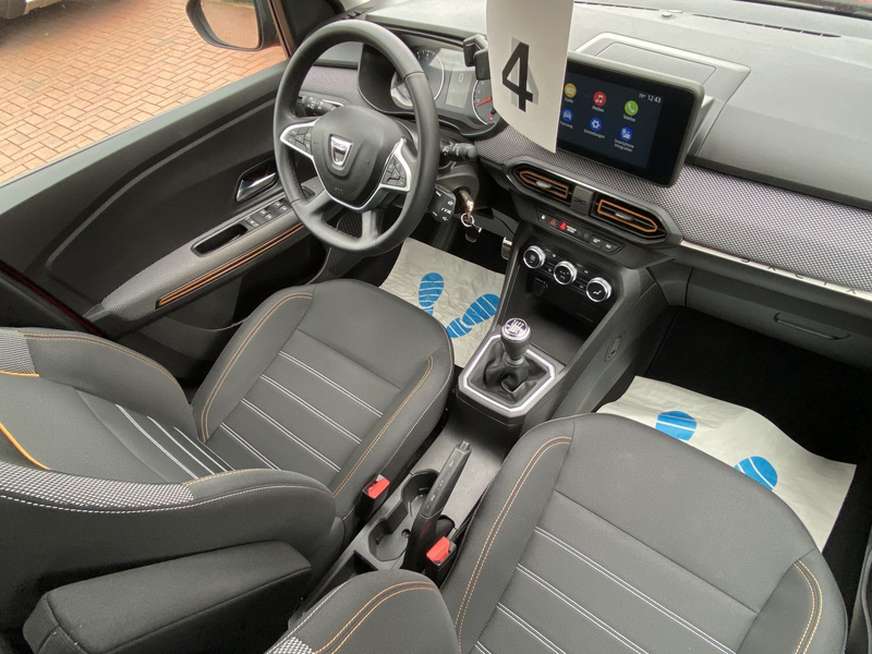 Dacia Sandero Stepway Comfort Kamera PDC CarPlay LED — photo 10
