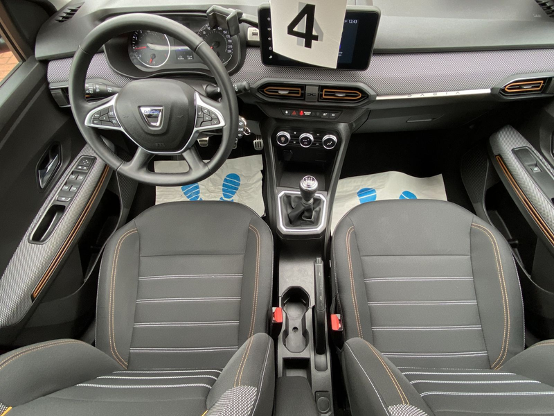Dacia Sandero Stepway Comfort Kamera PDC CarPlay LED — photo 9