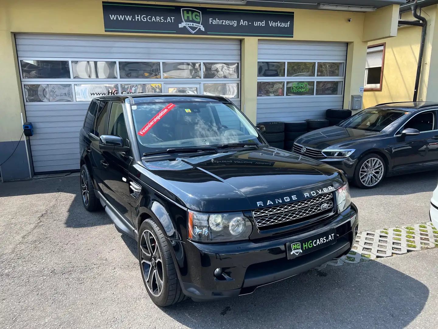 Land Rover Range Rover Sport 3,0 SD VE SE *Panorama*AHK*Keyless Go*ACC*Massage* Schwarz - 1