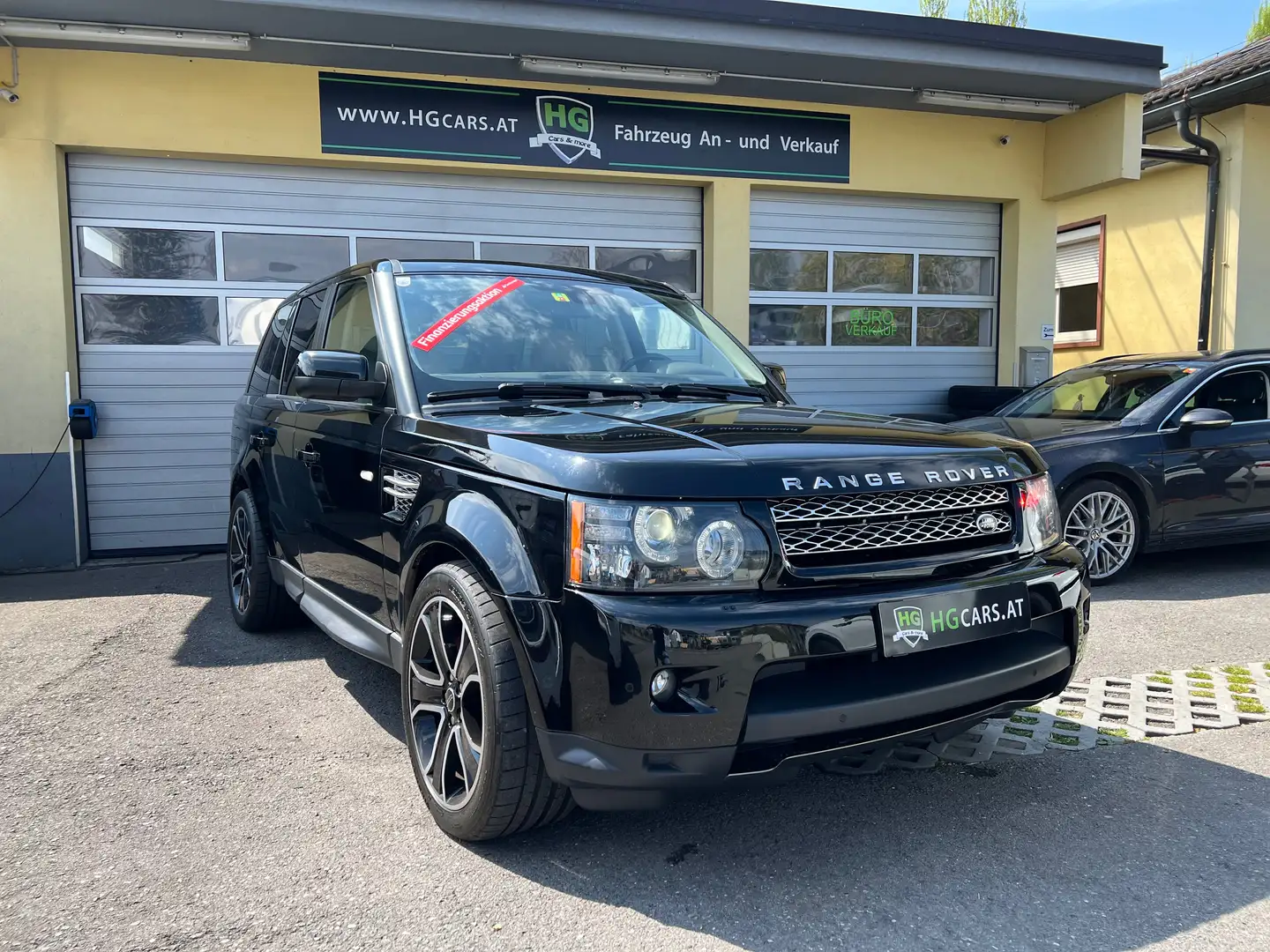 Land Rover Range Rover Sport 3,0 SD VE SE *Panorama*AHK*Keyless Go*ACC*Massage* Schwarz - 2