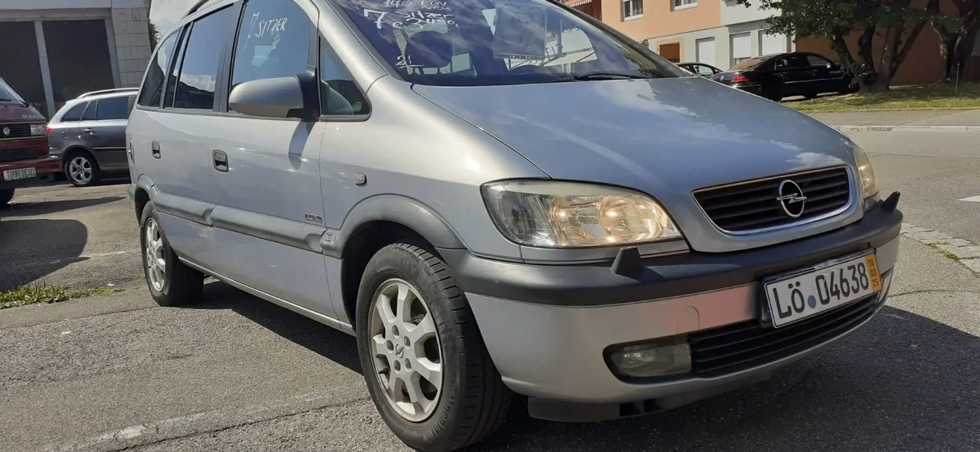 Opel Zafira 2.2 Comfort 7 Sitze Tüv Neu Stříbrná - 1