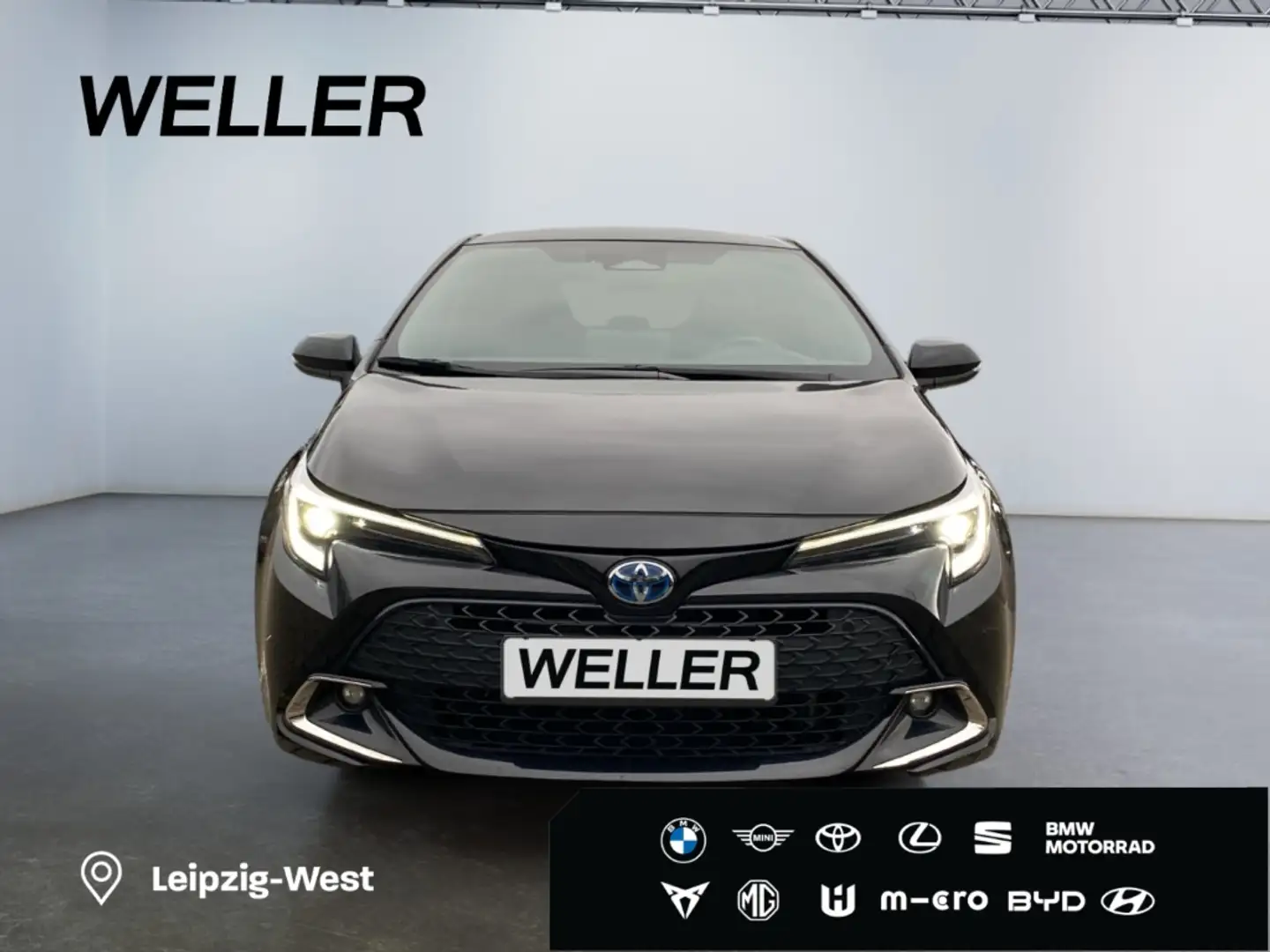 Toyota Corolla 1.8 Hybrid Team D *LED*ACC*Cam*SHZ*PDC* Schwarz - 2