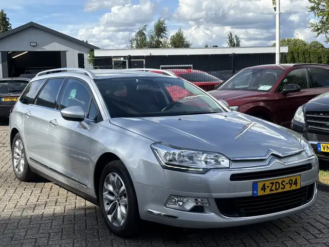 Citroen C5 view 3