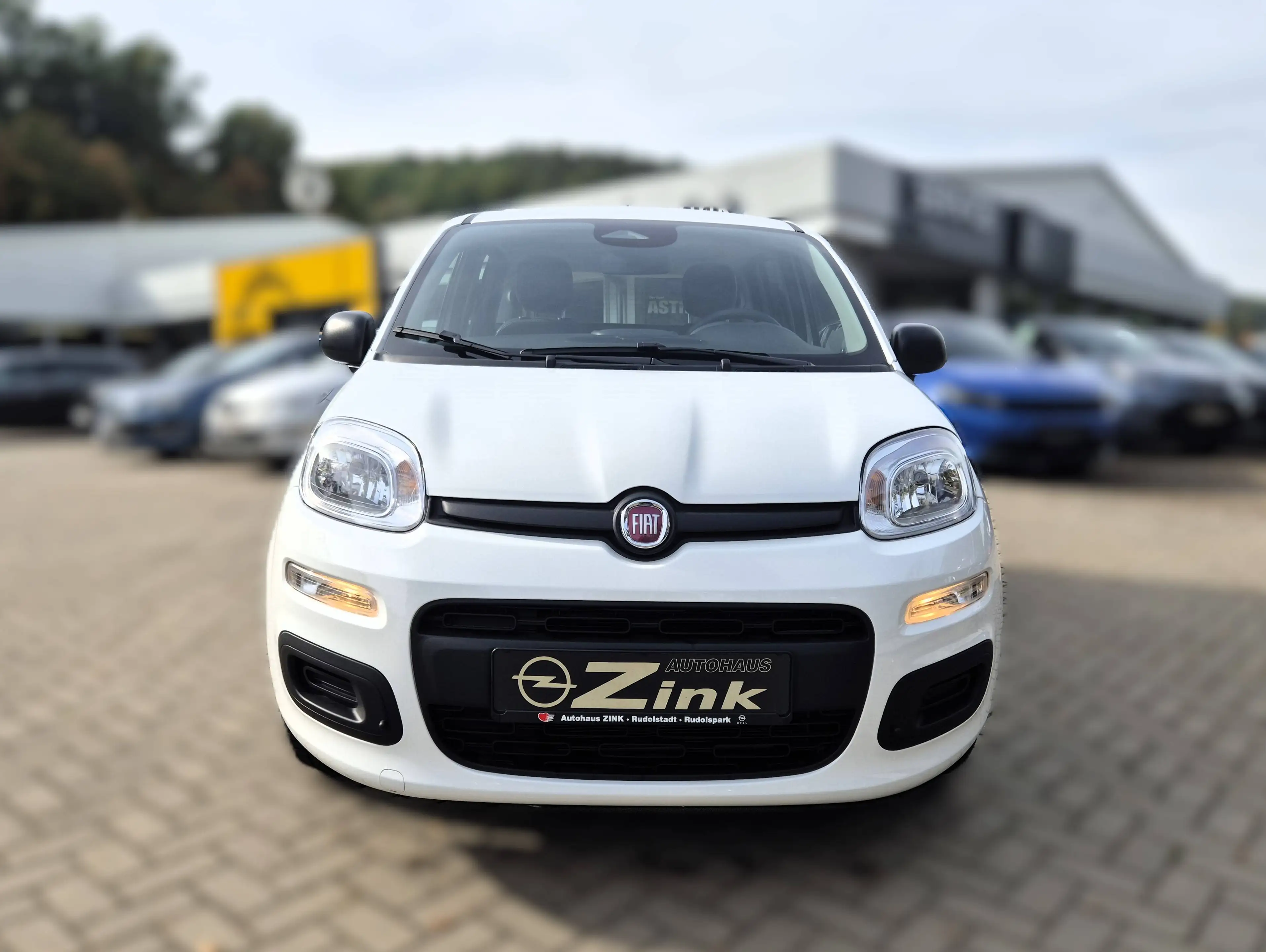 Fiat Pandina 1.0 GSE Hybrid Icon Klima Einparkhilfe DAB+ — photo 8