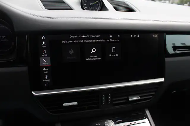 Porsche Cayenne view 24