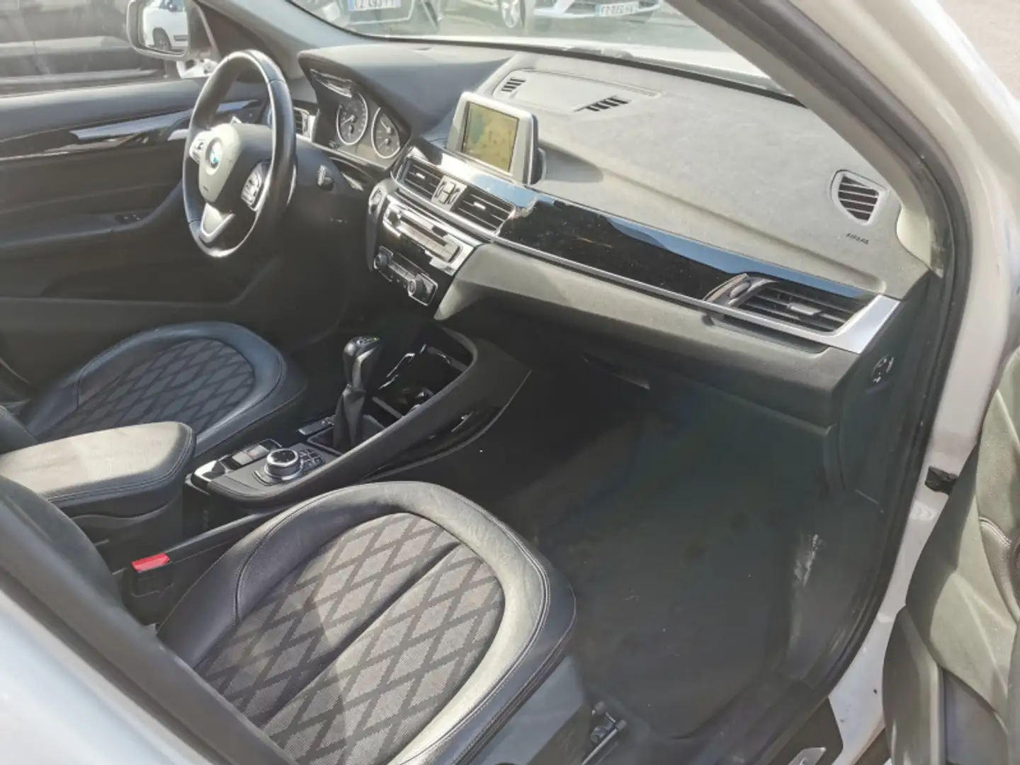 BMW X1 (F48) SDRIVE18DA 150CH XLINE Blanc - 2