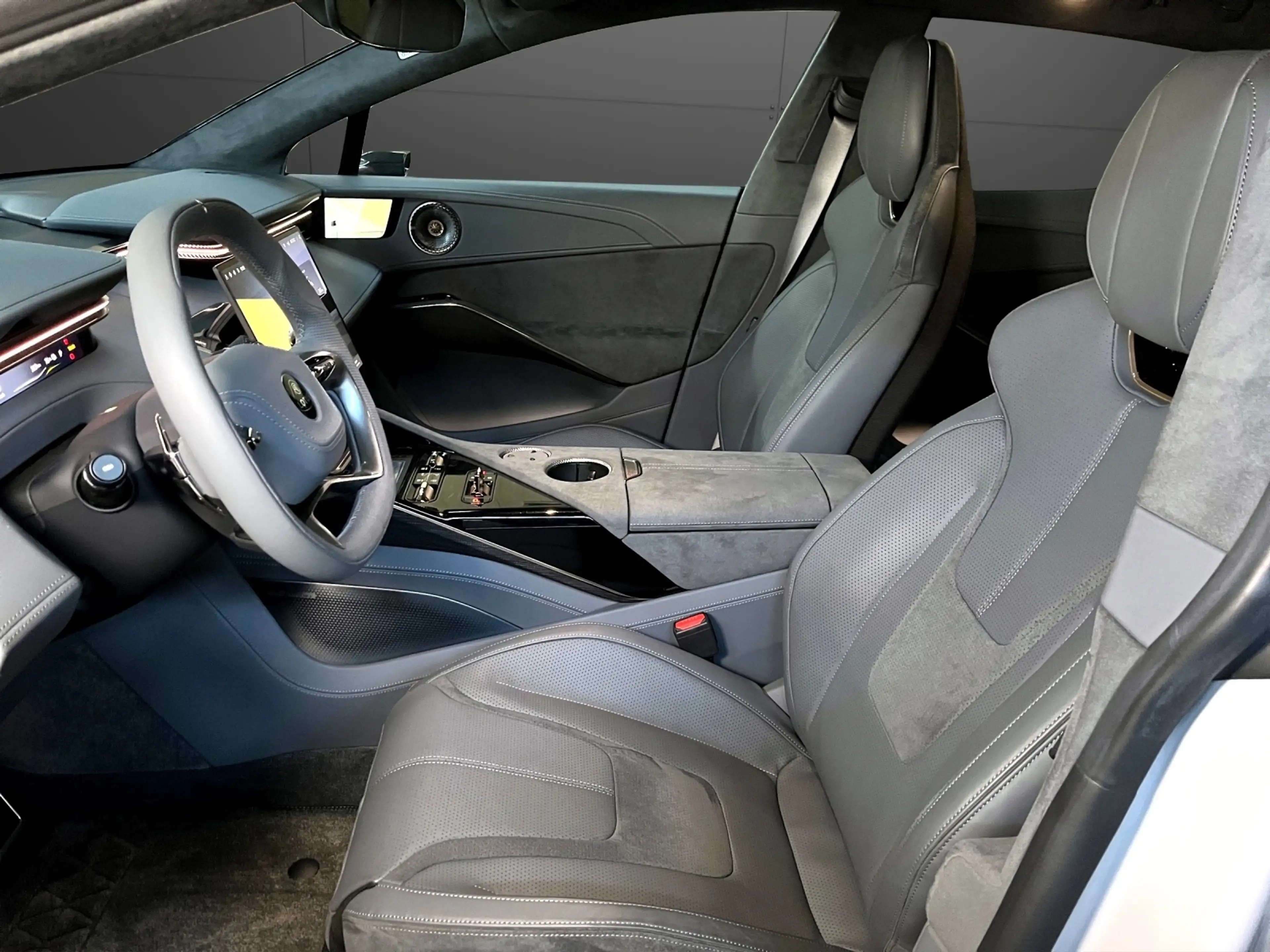 Lotus Eletre 600 GT SE *Lotus Leipzig* — photo 6