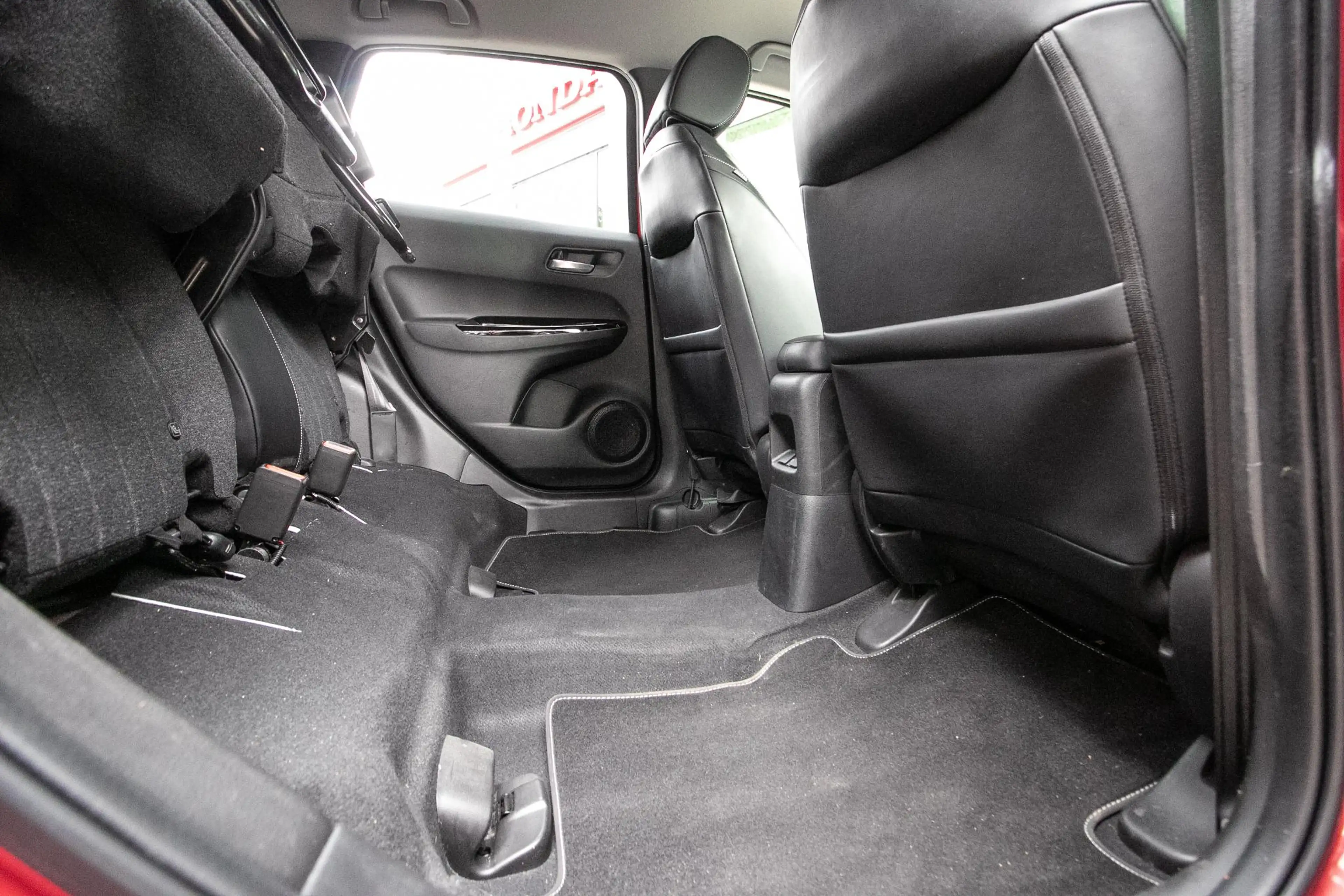 Honda Jazz 1.5 e:HEV Executive — photo 9