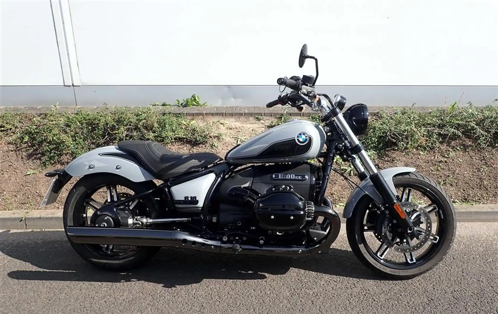 BMW R 18 MJ 2025 Premium Selection ! Grau - 1