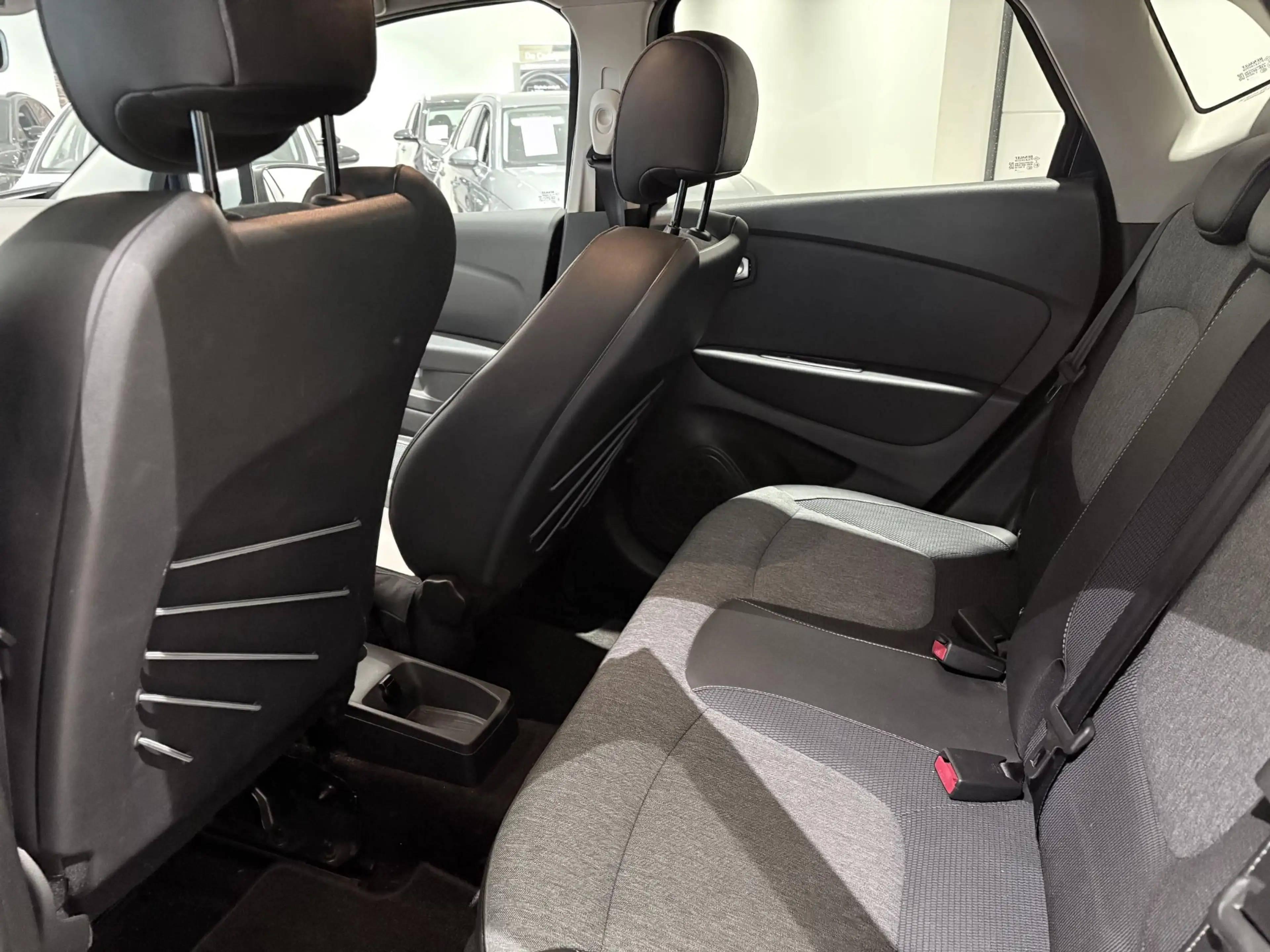 Renault Captur 0.9 TCe Intens — photo 9