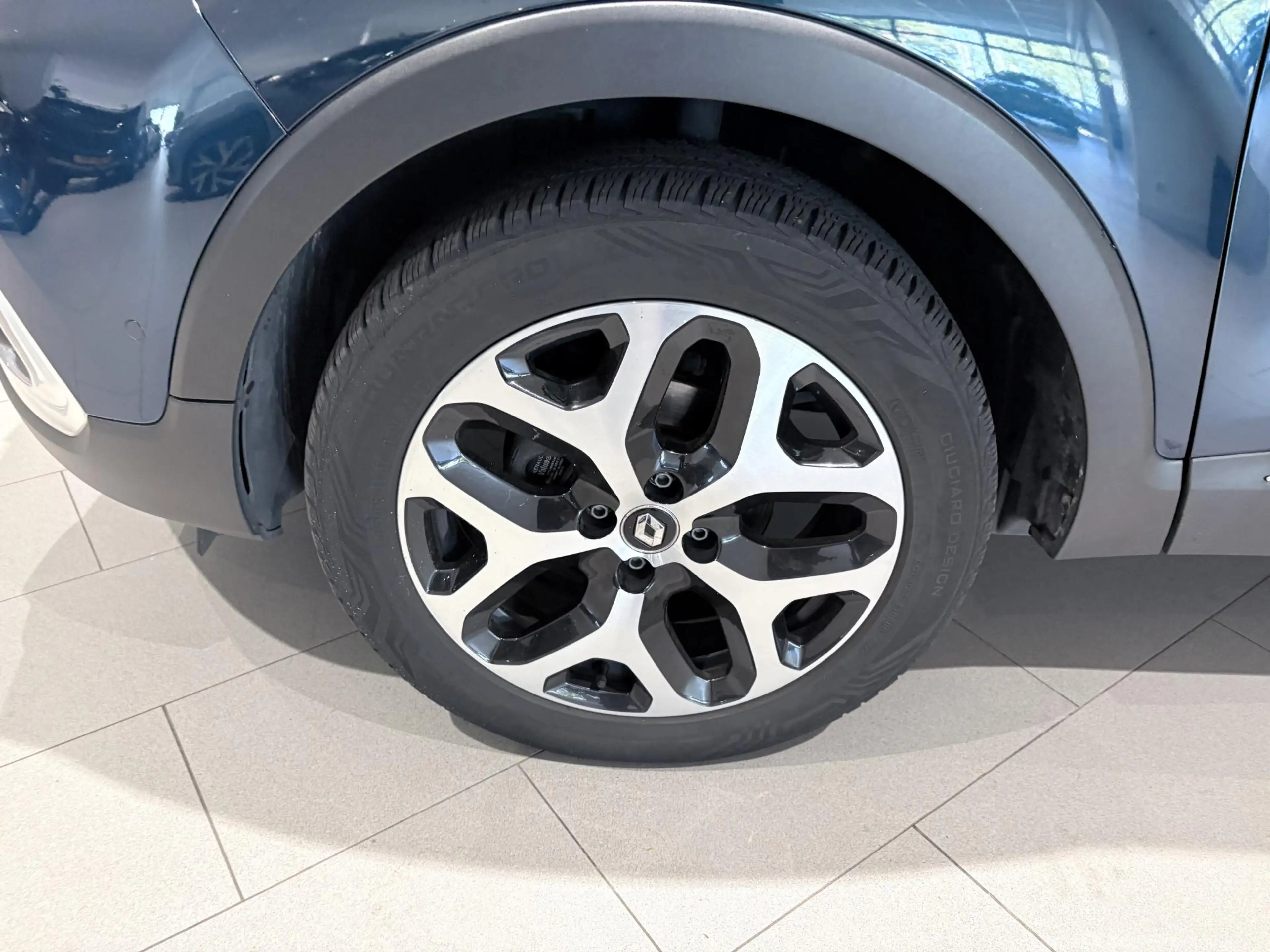 Renault Captur 0.9 TCe Intens — photo 2