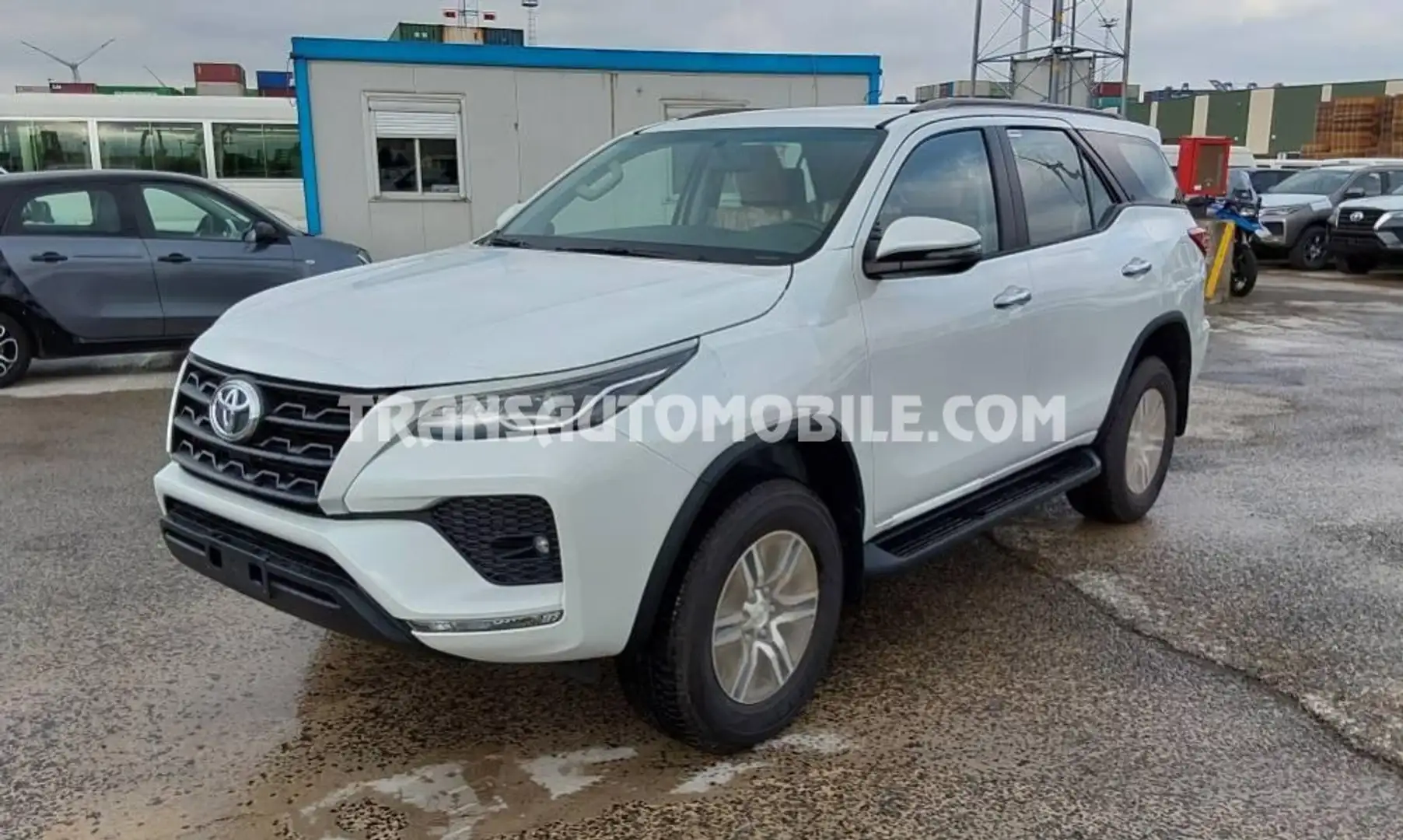 Toyota Fortuner LUXE - EXPORT OUT EU TROPICAL VERSION - EXPORT OUT EU TROPICAL VERSION Zwart - 1