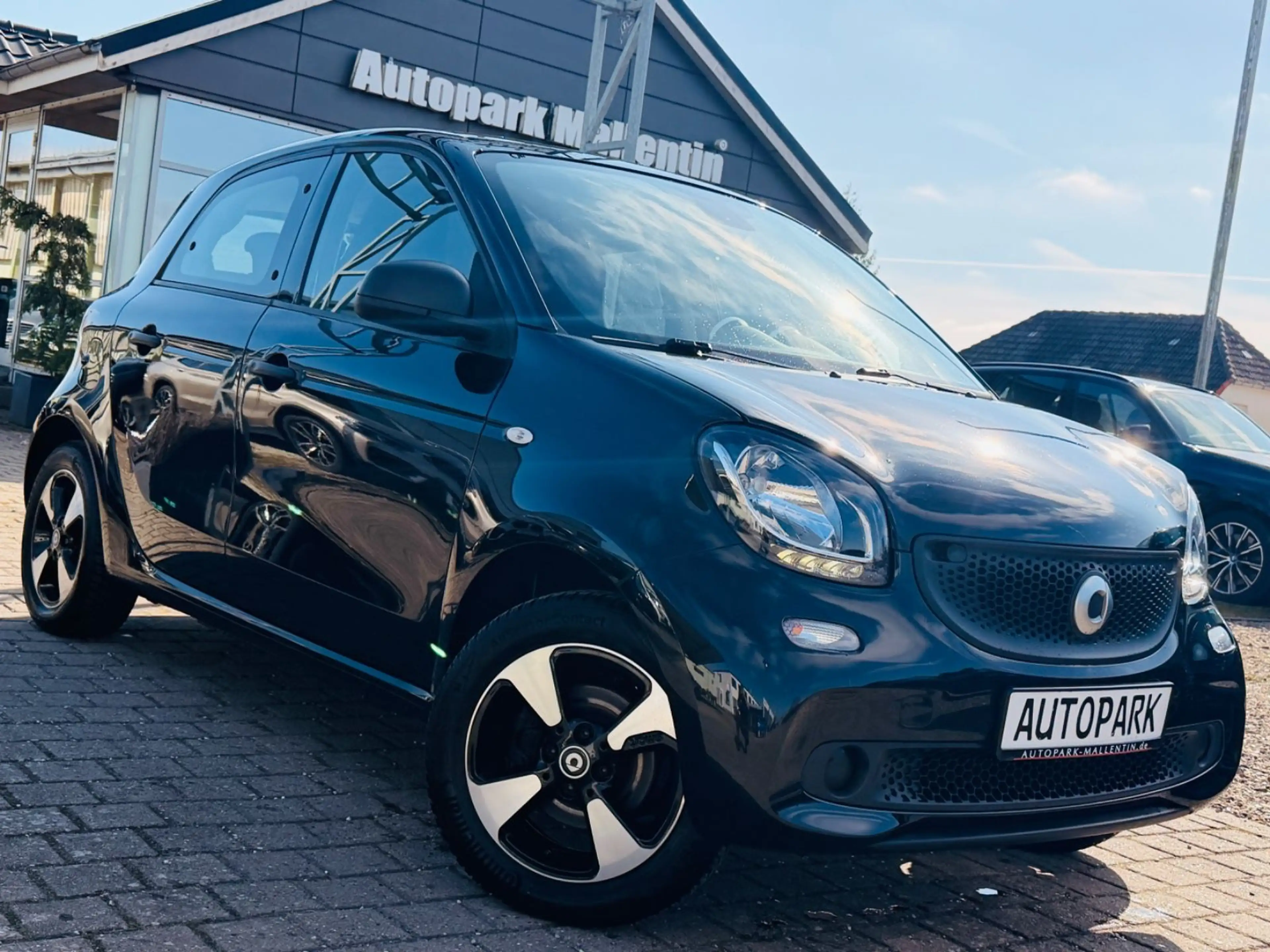 smart forFour edition crosstown*TEMPOMAT*KLIMA*PDC*MFL