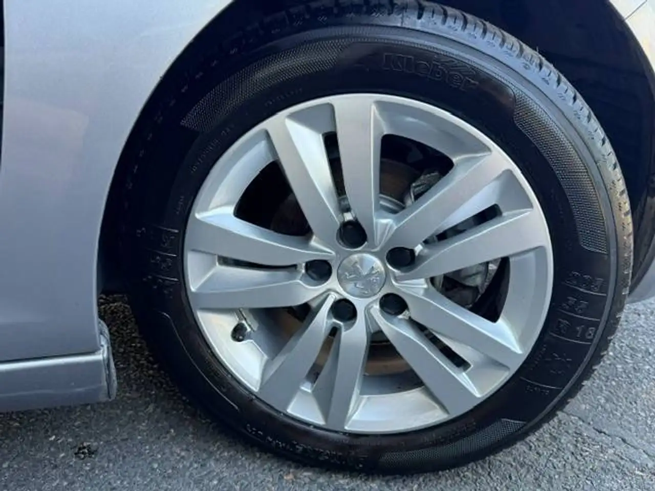 Peugeot 308 308 — photo 9