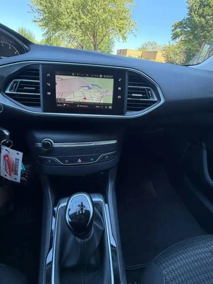 Peugeot 308 308 — photo 15