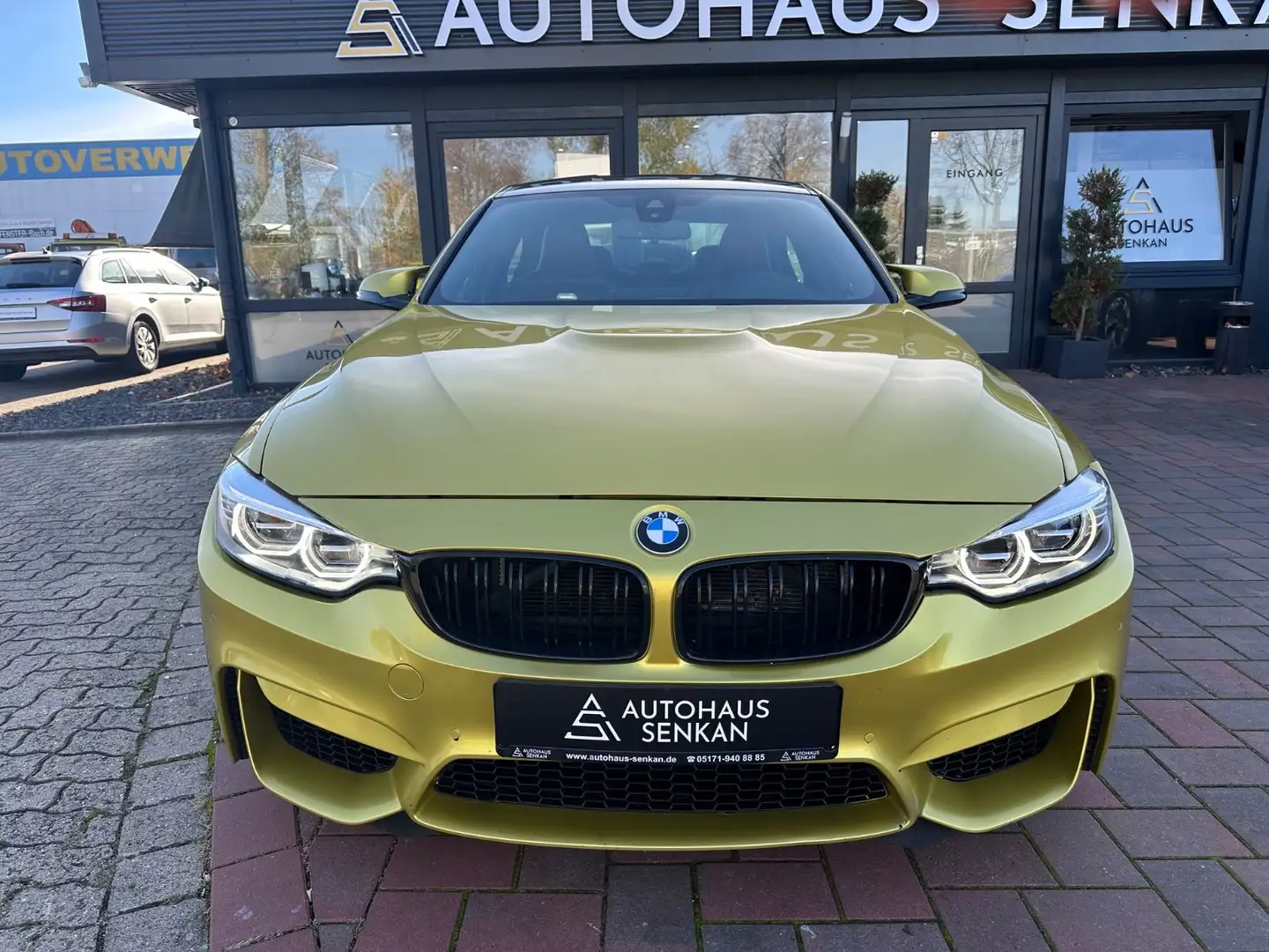 BMW M3 DKG CARBON*NAVI*VOLL-LED*360°*HARMAN KARDON* Gelb - 2