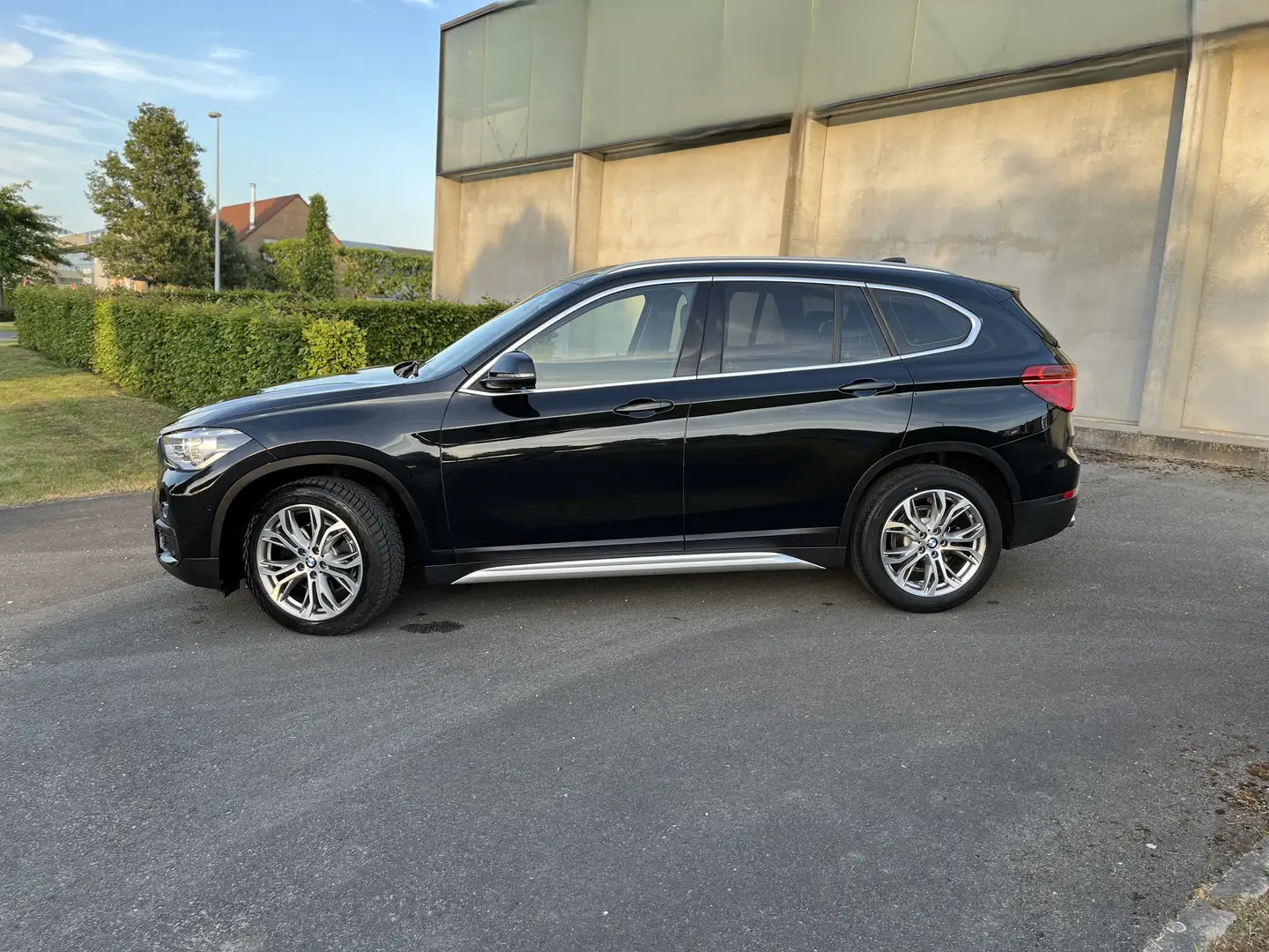 BMW X1 1.5iA sDrive18 Noir - 2