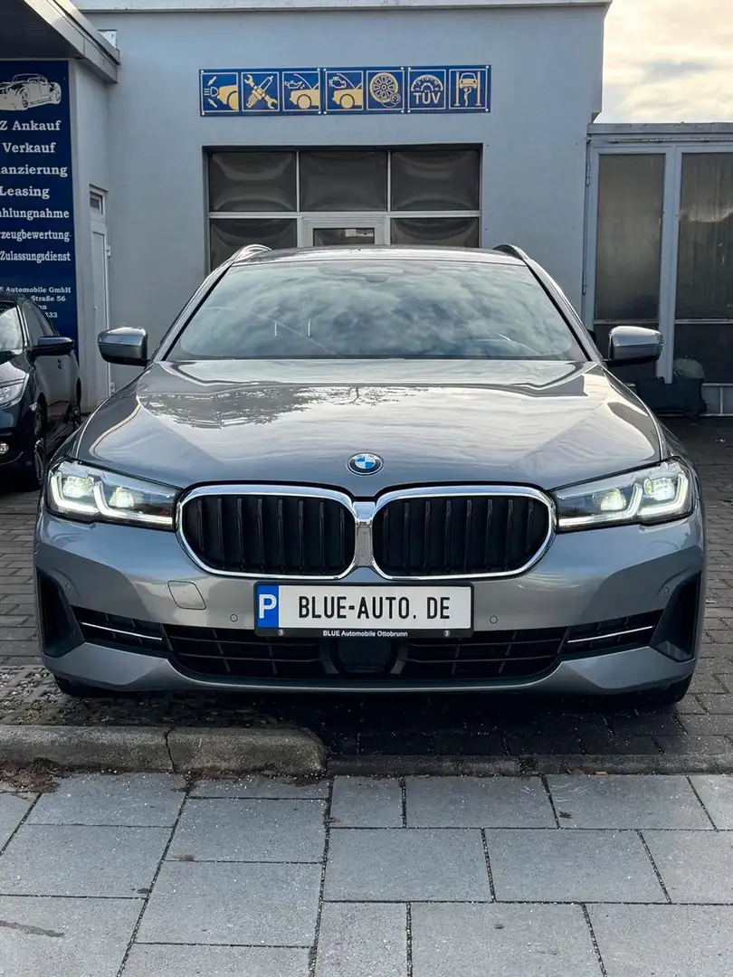 BMW 520 d Aut. Touring Virtual*HUD*AHK*ACC*LED* Gris - 2