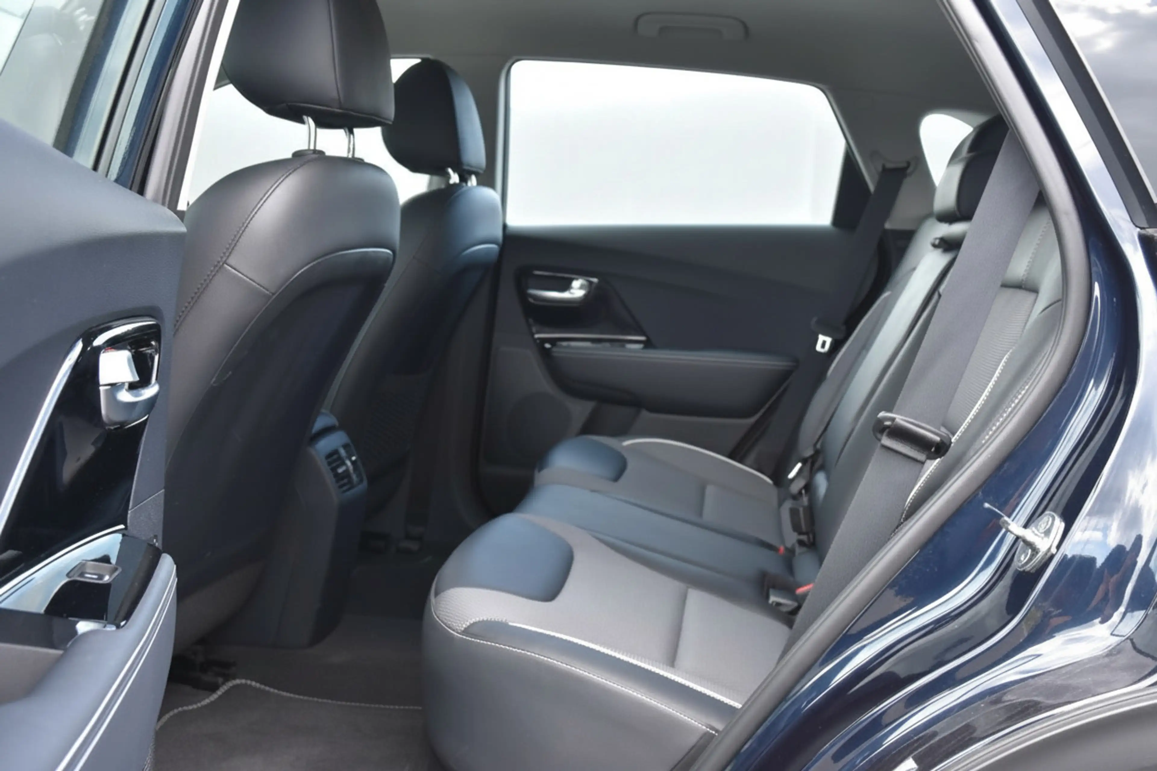 Kia e-Niro DynamicLine 39 kWh | SOH 100% — photo 13