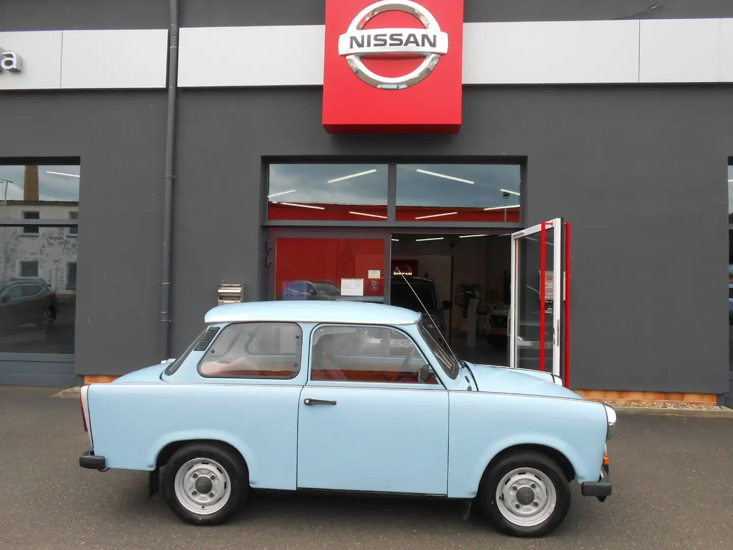 Trabant P601 Limousine S Deluxe Niebieski - 2