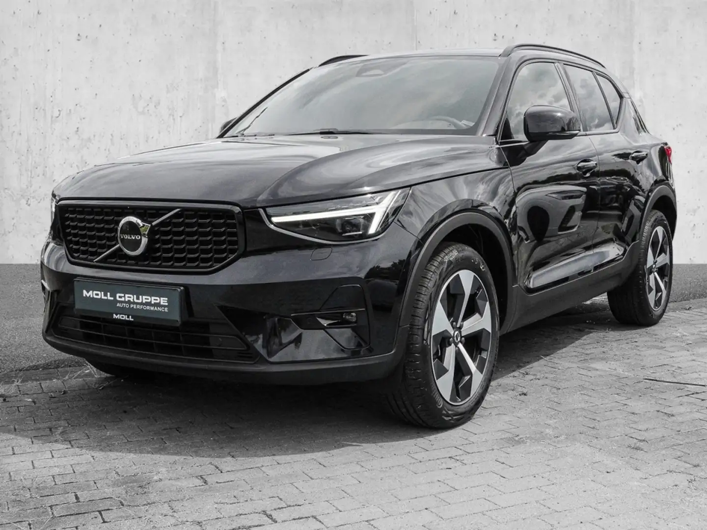 Volvo XC40 B4 2WD Plus Dark MATRIX ACC AUT DYNLICHT LM Noir - 2