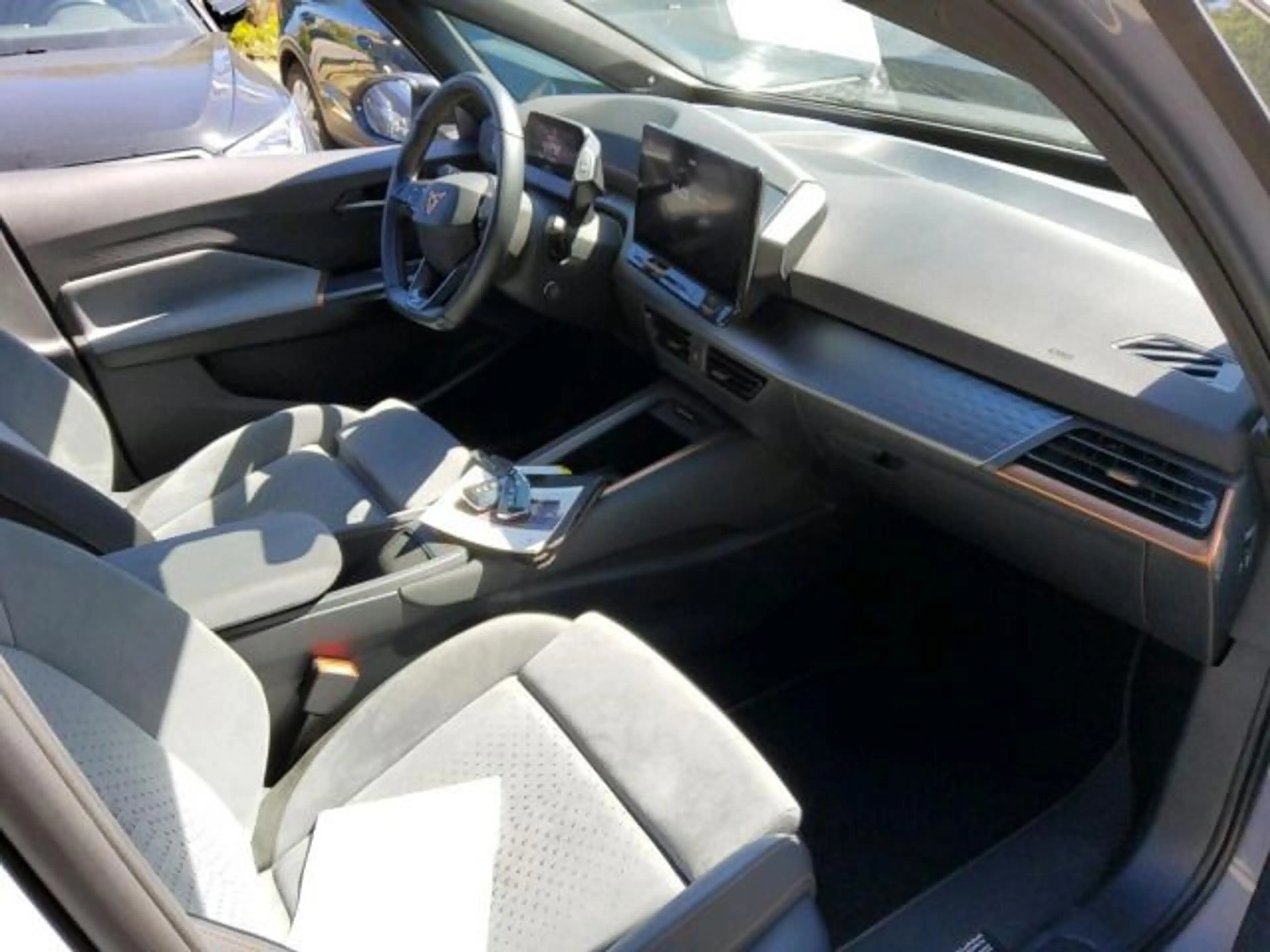 CUPRA Born BEATS KAMERA SCHALENSITZE — photo 4